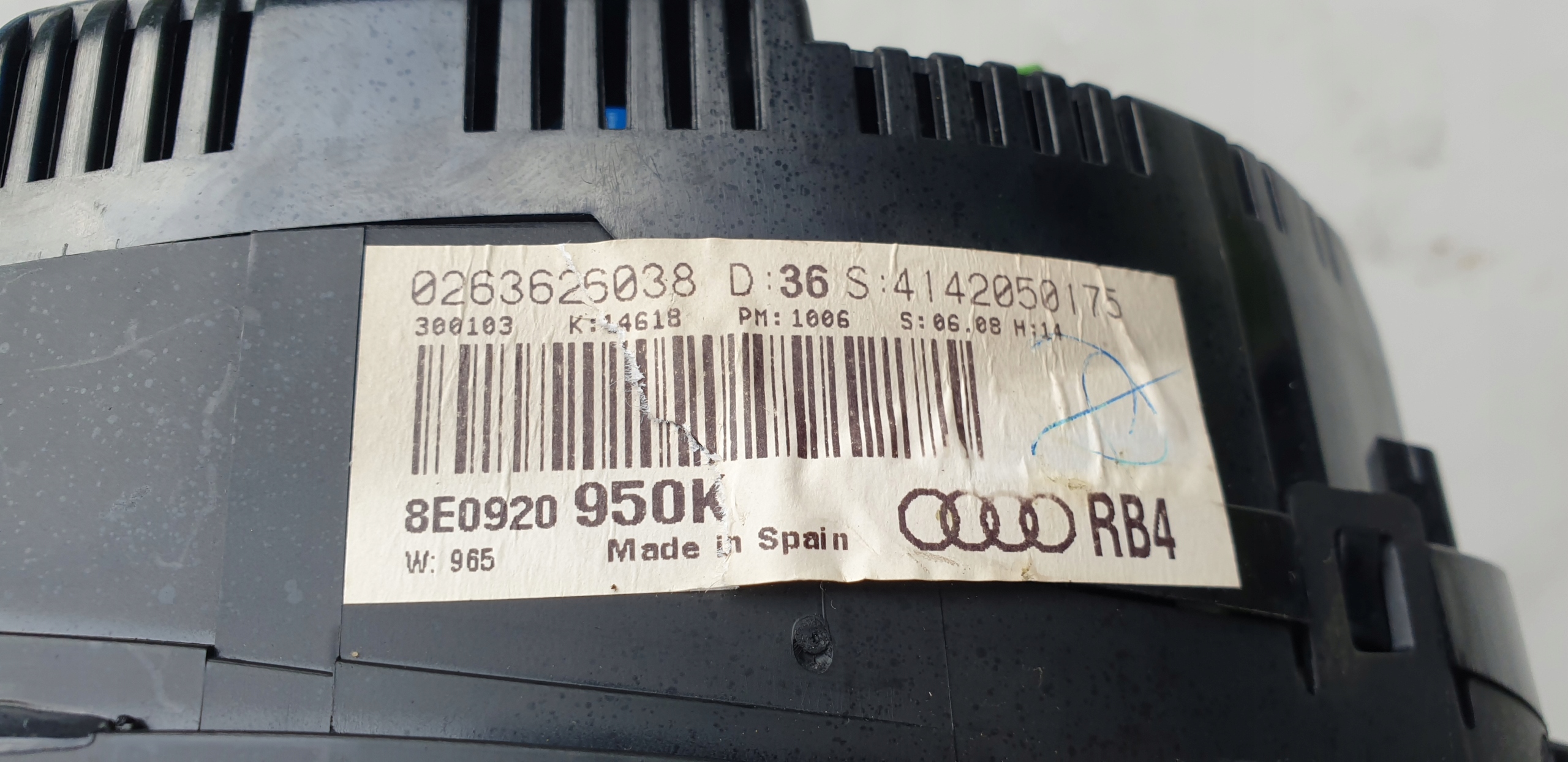 dials AUDI A4 B6 MALYSZ 01-05 8E0950950K