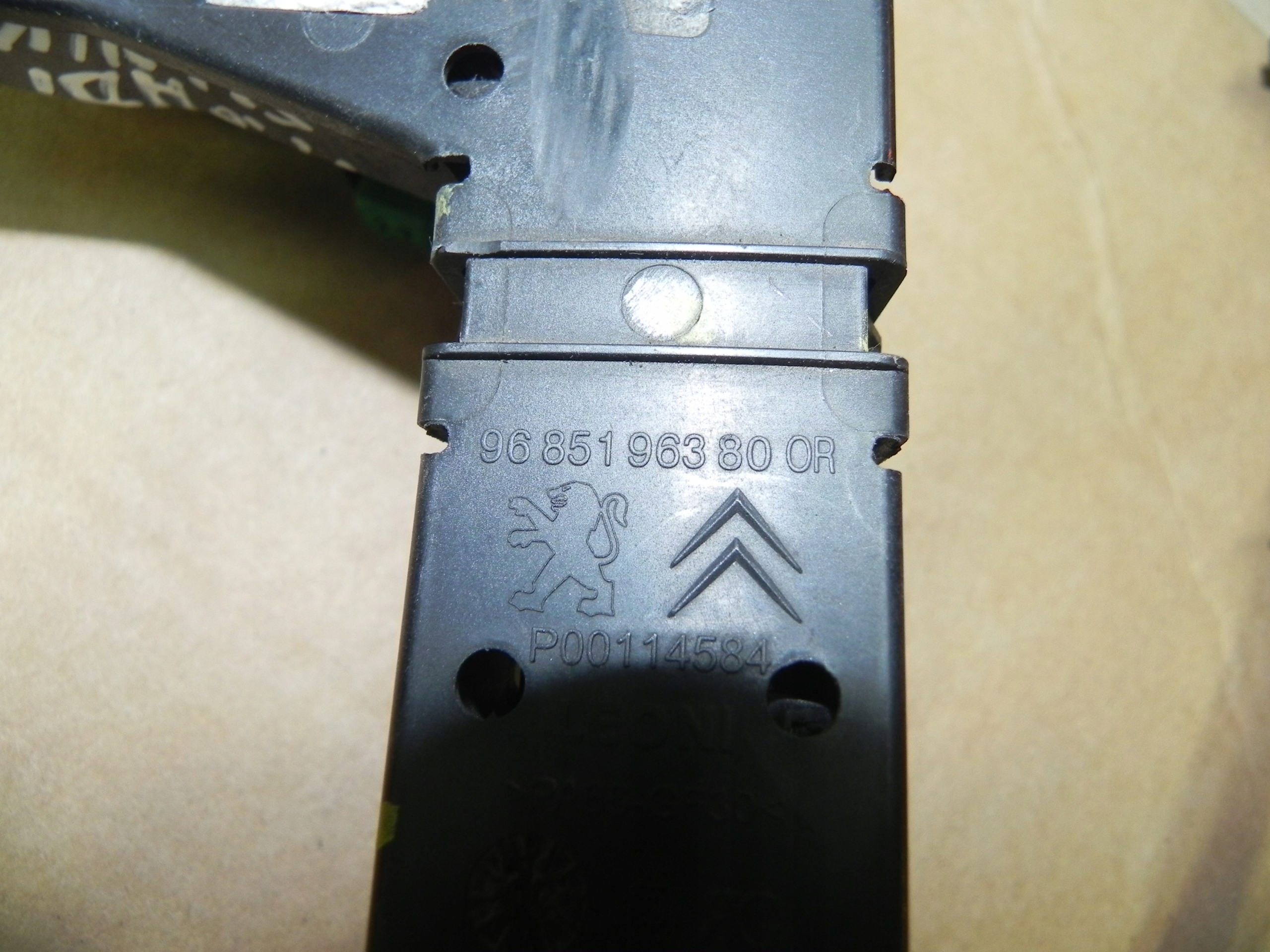 CITROEN C4 PICASSO II 1.6 E-HDI bundle motor wiring 9804154380