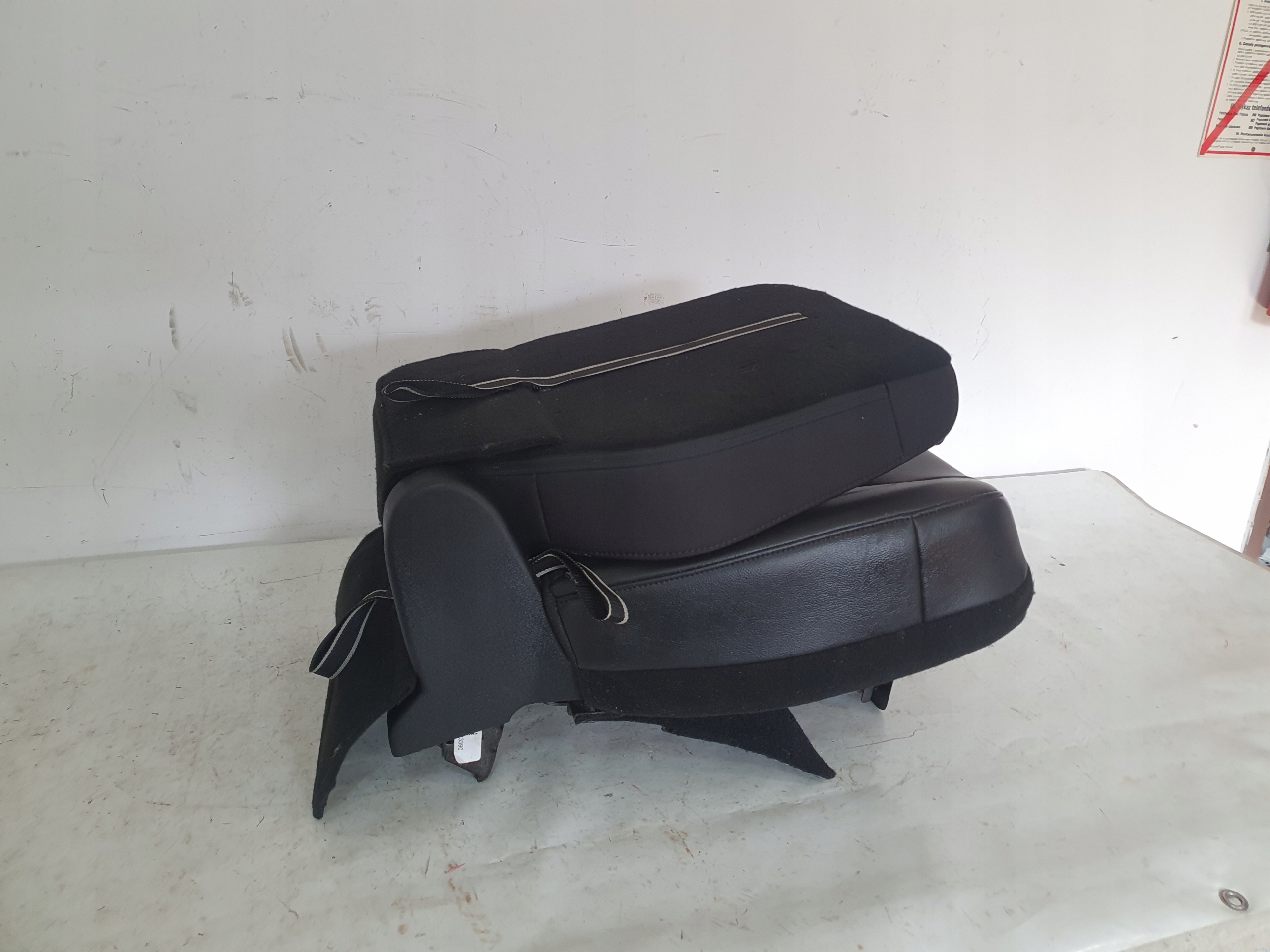 CHRYSLER PACIFICA II 16- Sitz Sitz rechts heck III RZAD Leder