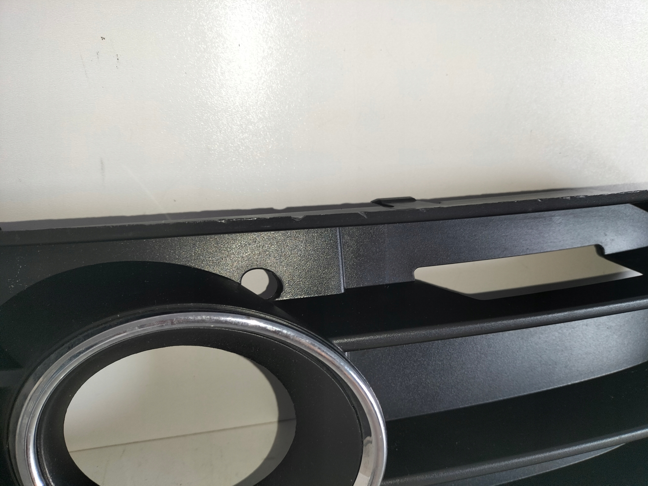 grille grid of a bumper front left AUDI A1 8X0 10-15
