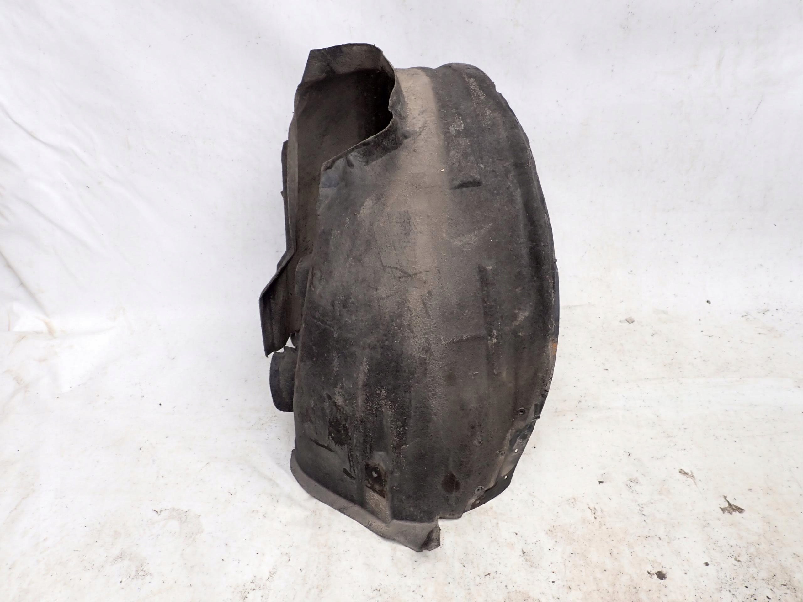 VOLVO XC60 and 1 08-17 mudguard front front right