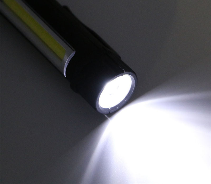 LAMPA WARSZTATOWA LATARKA MAGNES MOCNY LED COB Materiał guma