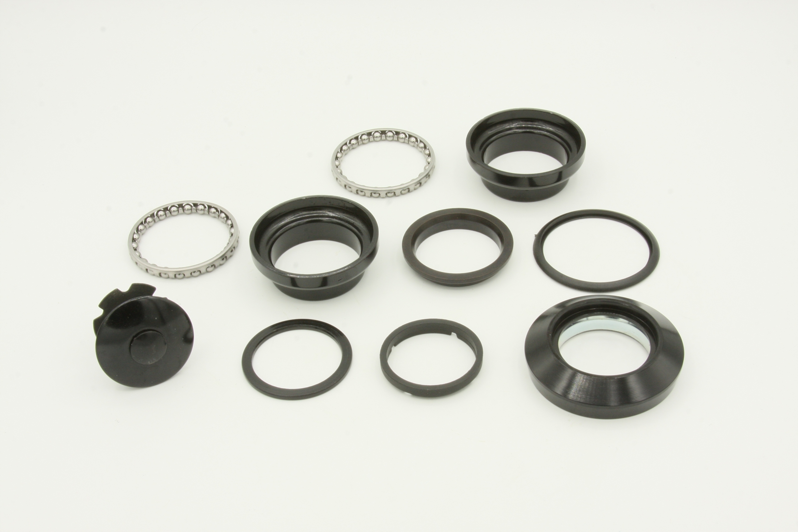 Stery NECO H867EW 1-1/8 " AHEAD czarne Rodzaj ahead