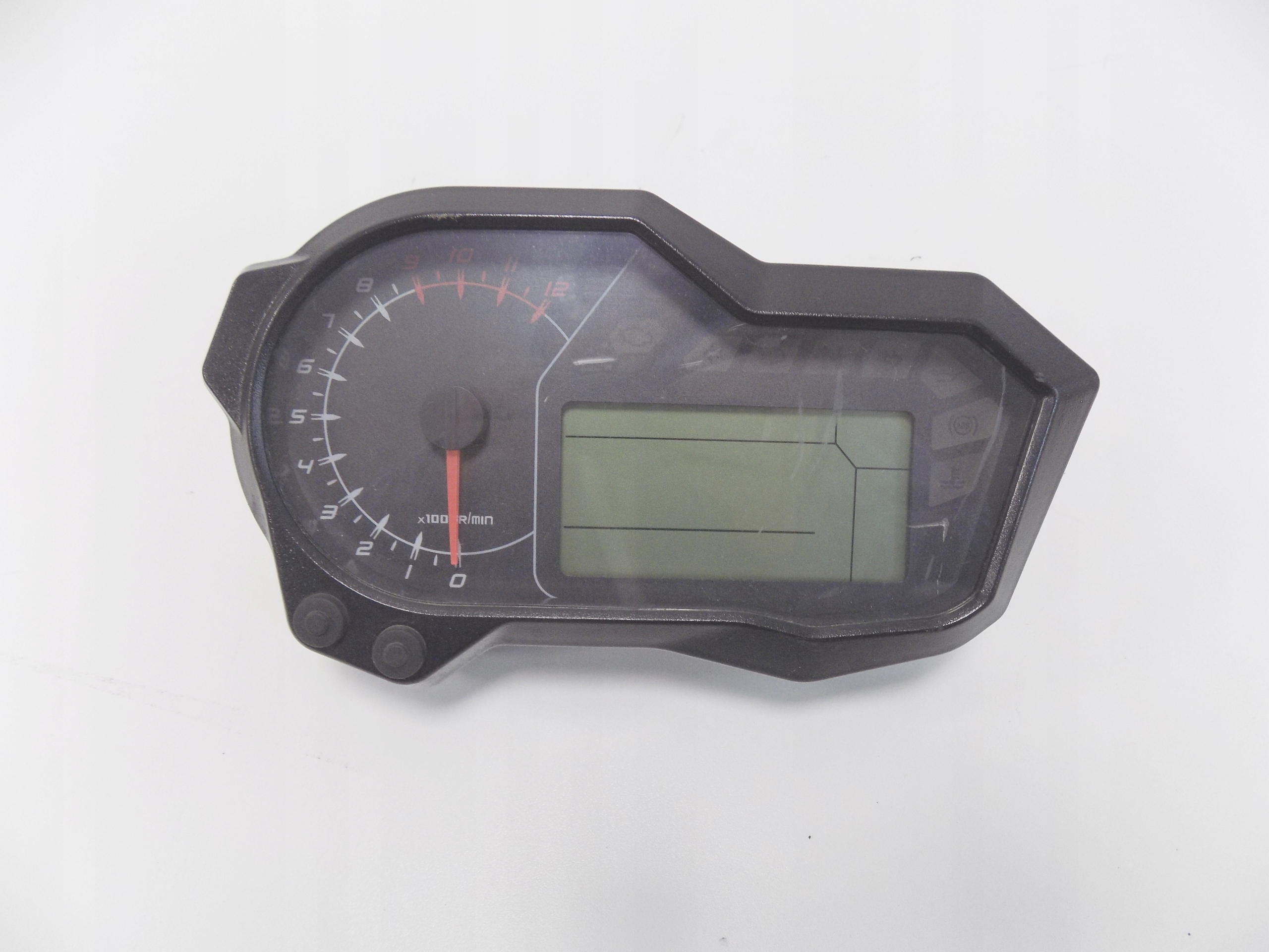 BENELLI TRK 502 СЧЕТЧИК