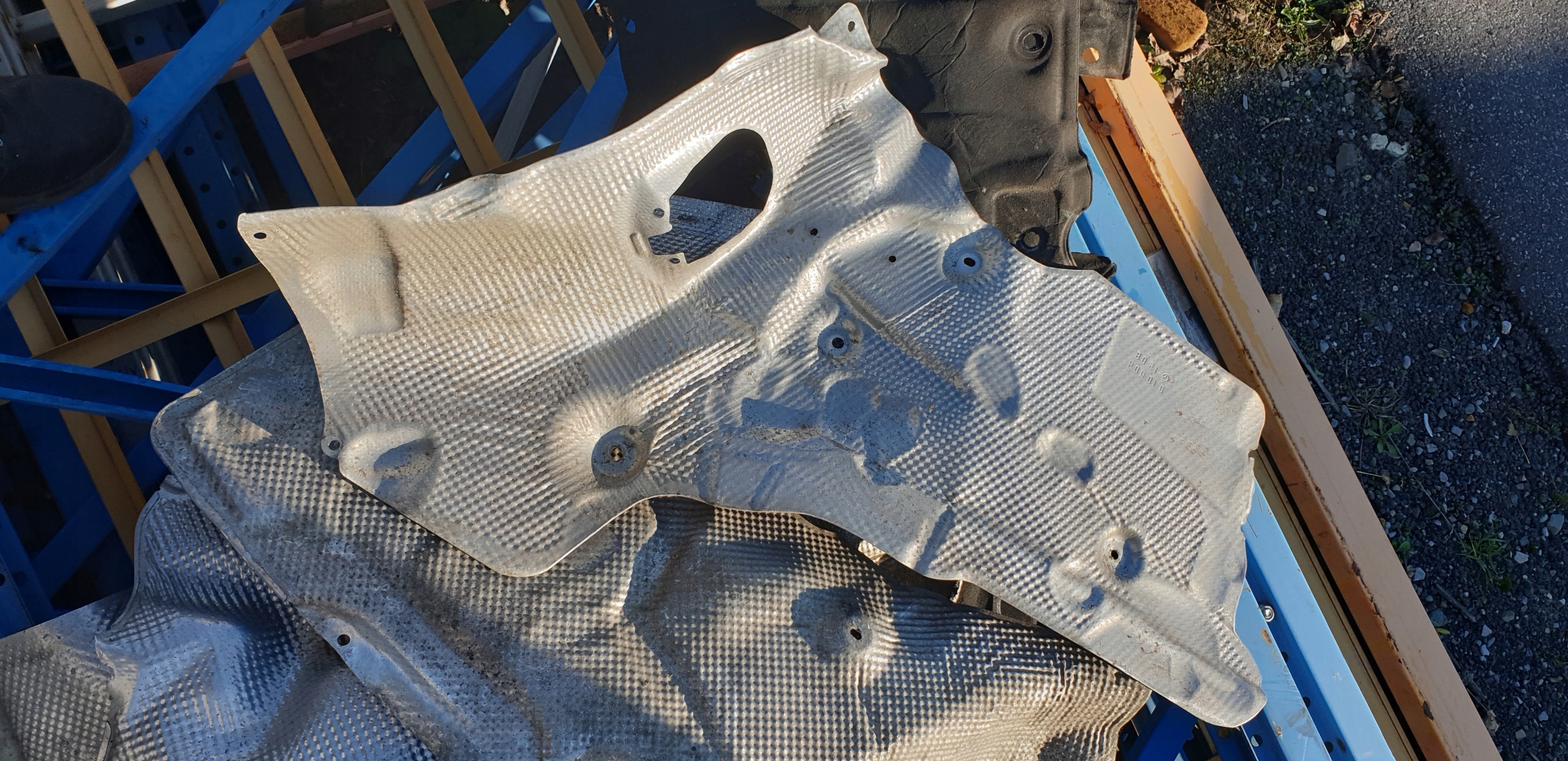 cover TERMICZNA chassis MERCEDES S W221 OE