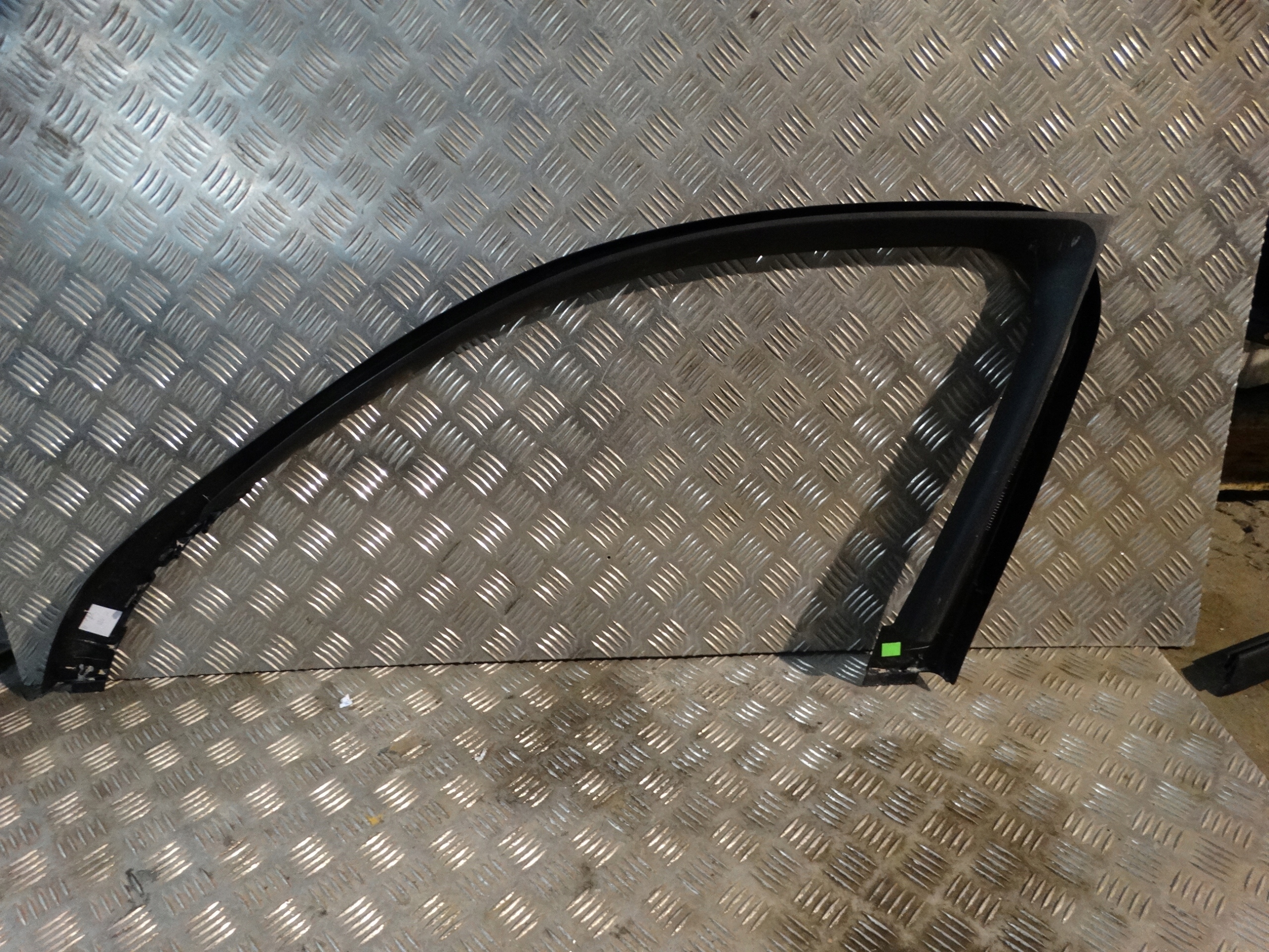IDEALNA moulding frame door BMW G02 1