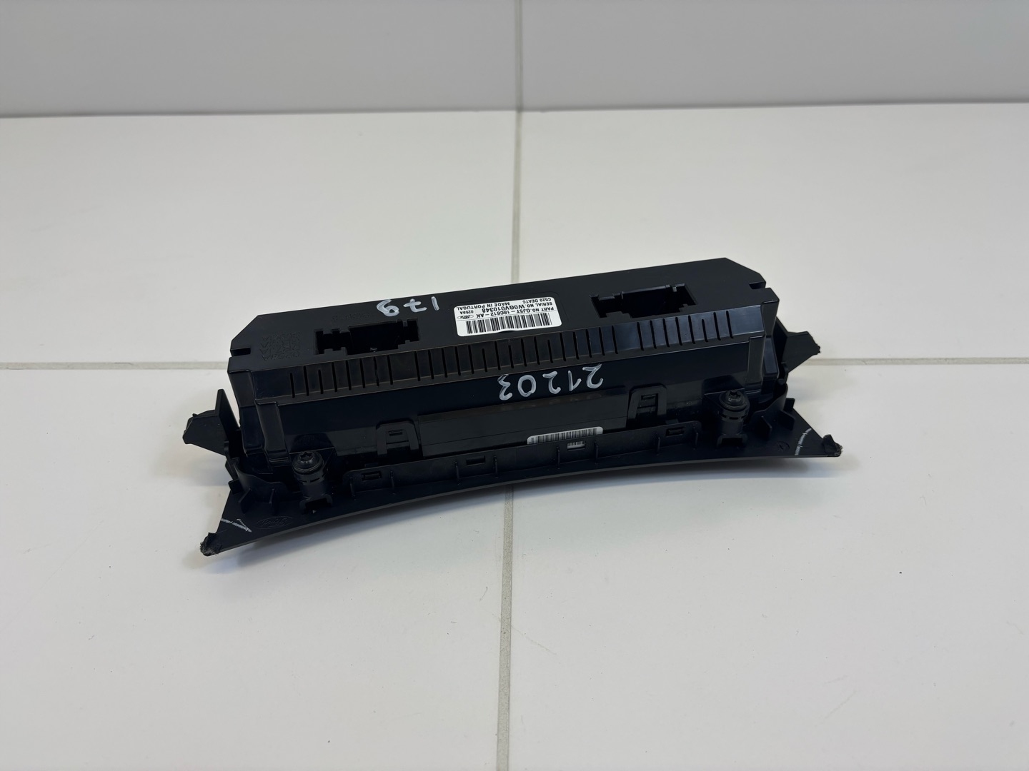 vezérlö panel a klímának Ford Kuga 2 2016 W0GV010348