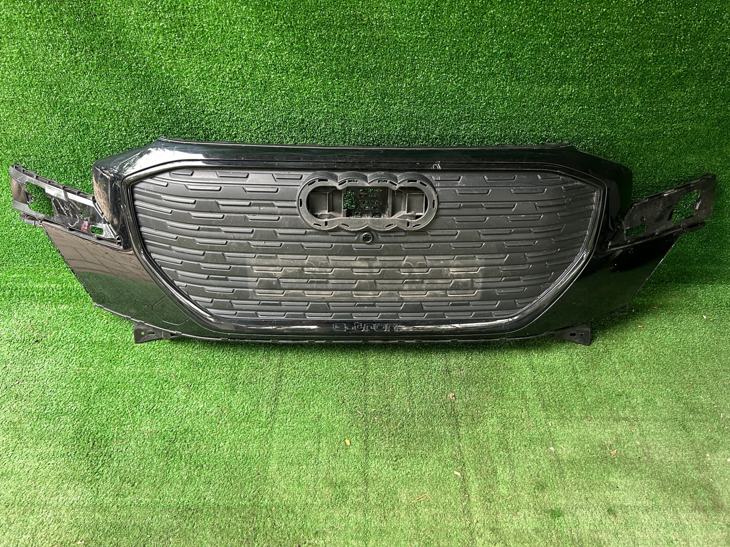 Audi Q4 E-Tron GRIGLIA Paraurti Traversa 89A807725 89A807233
