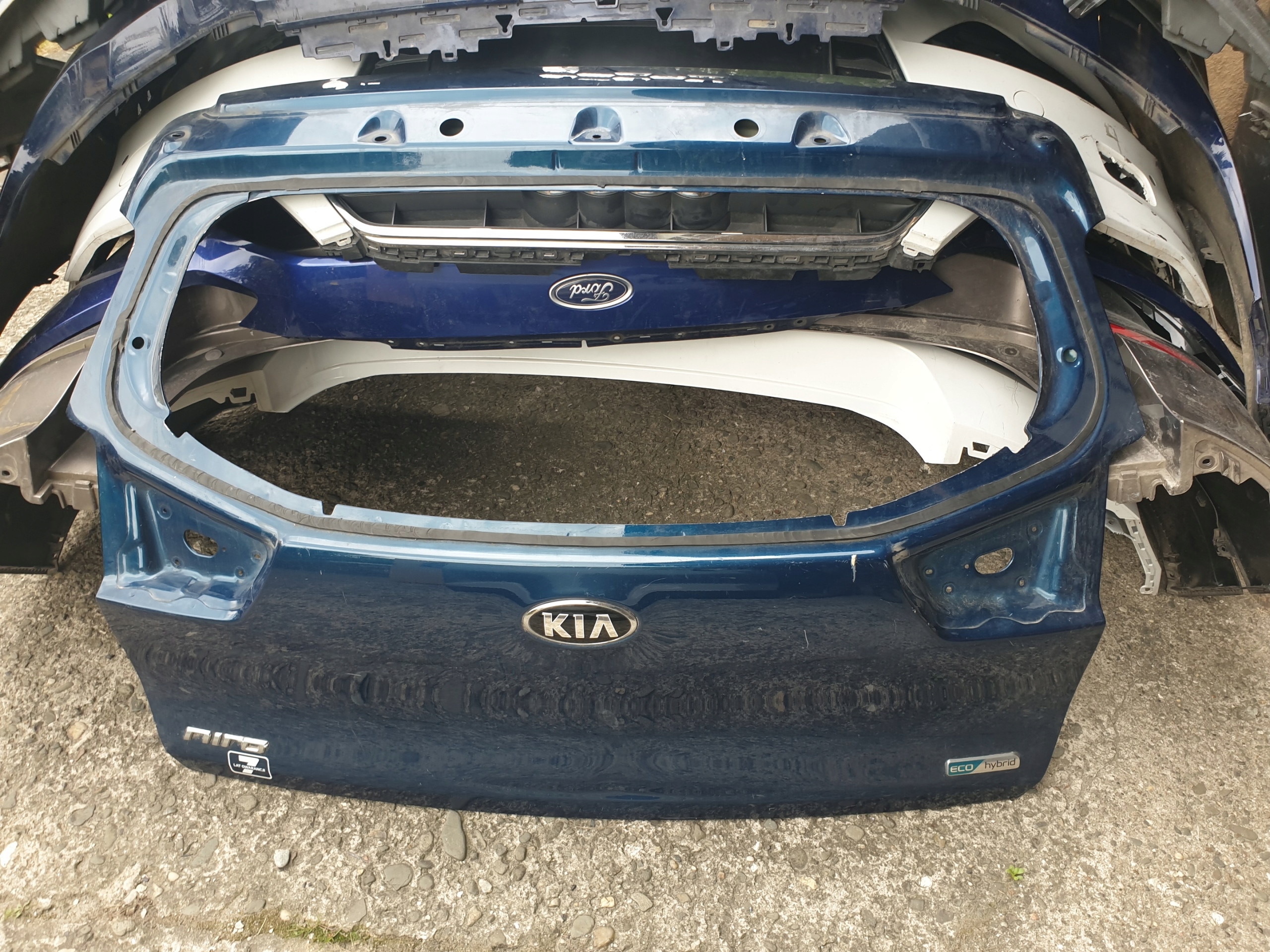 Ab6d81234fa88476b9390c60e1c5