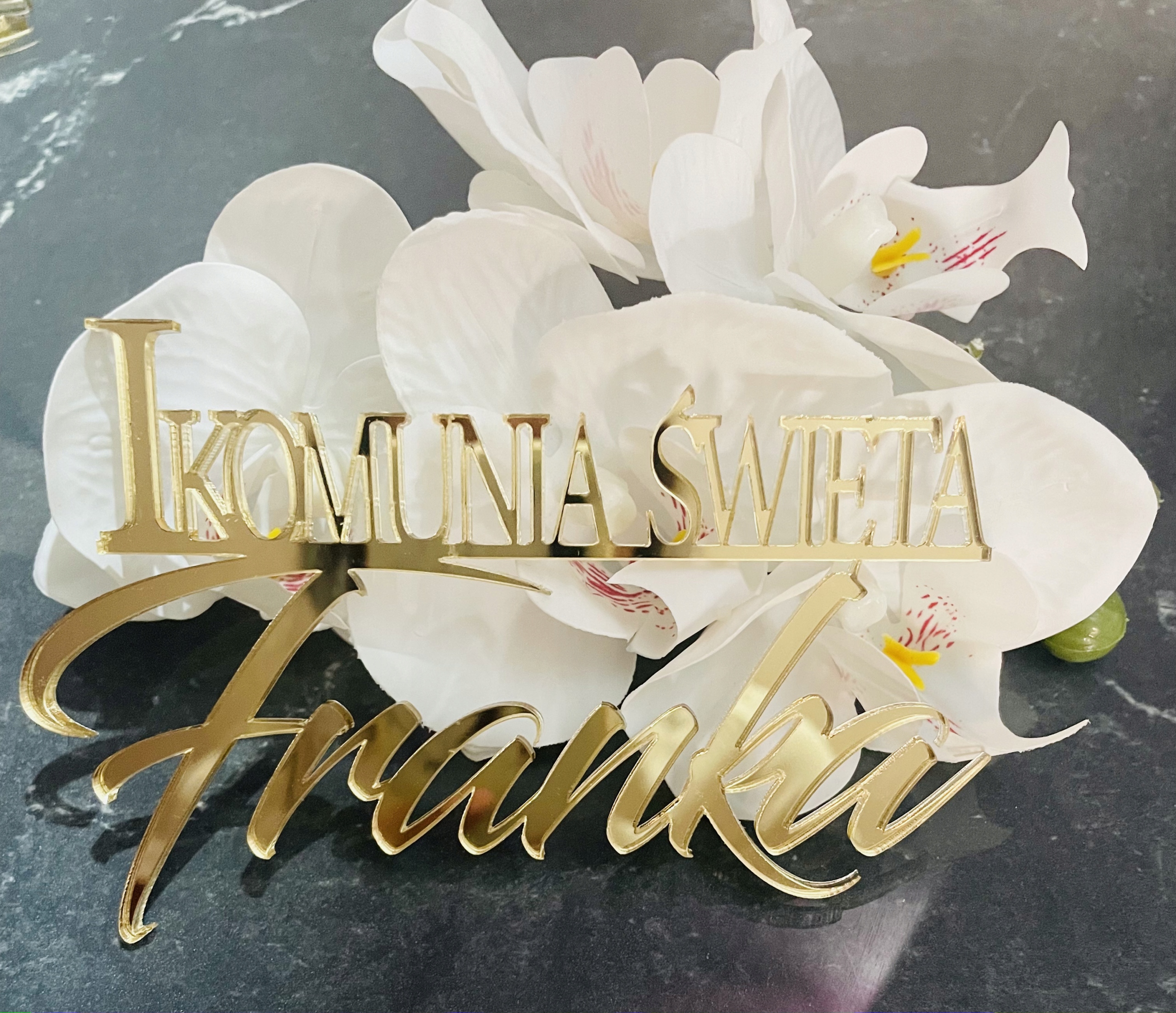 TOPPER BOK TORTU PIERWSZA KOMUNIA SWIETA IMIĘ ZŁOT Marka Kapart