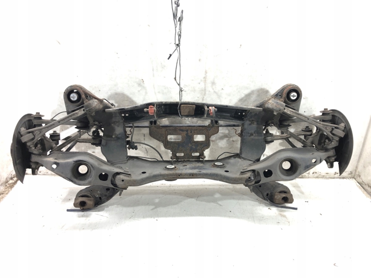 BELKA TYŁ TYLNA OŚ QUATTROPORTE VI 3.0B