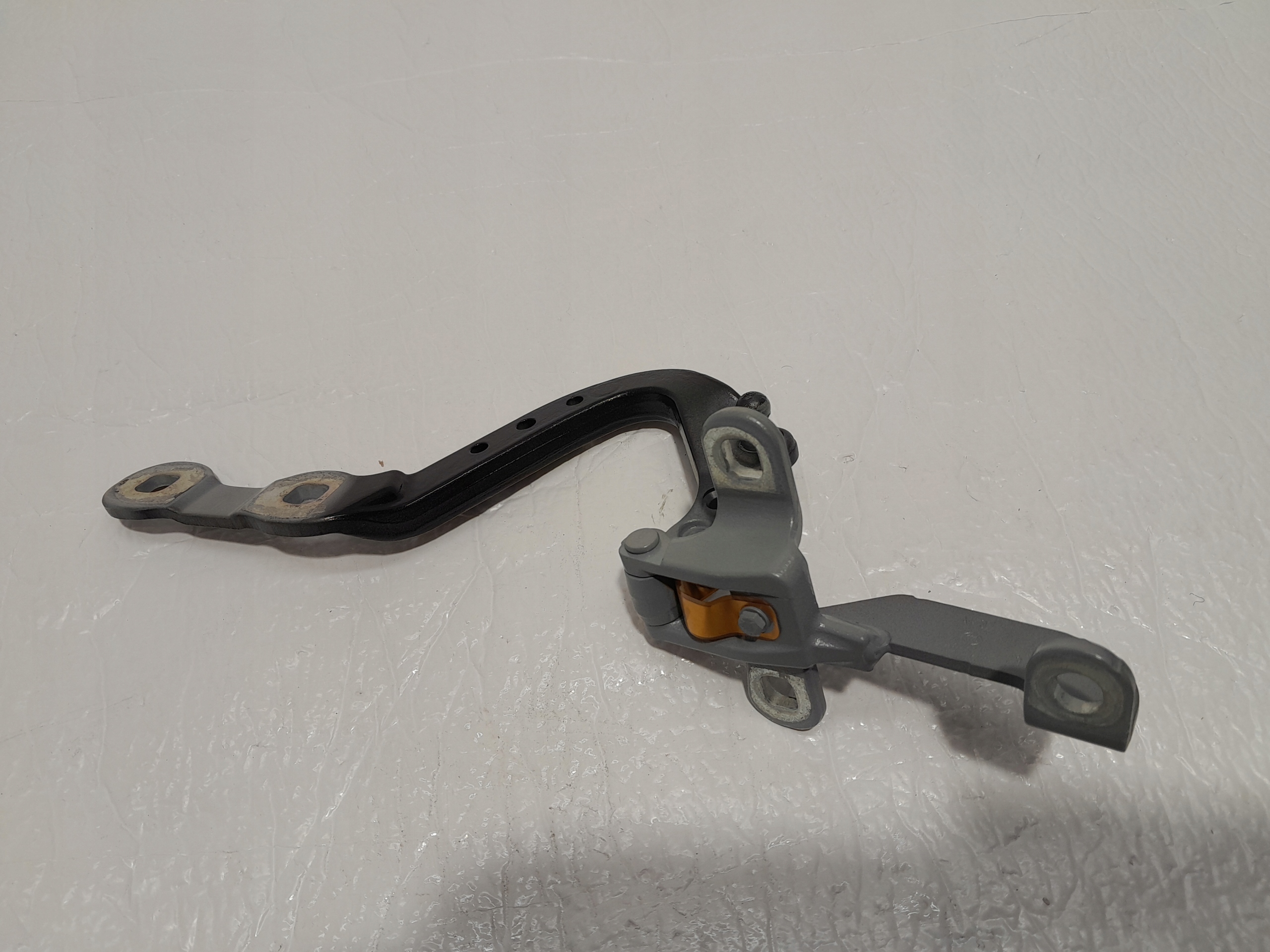 BMW X3 G01 LCI hinge bonnet boot left 7397315