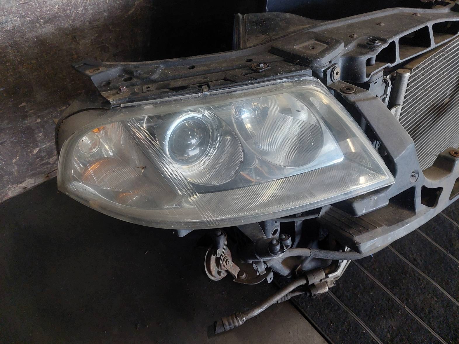 bonnet + bumper front + lights front VW PASSAT B5 FL LC9X