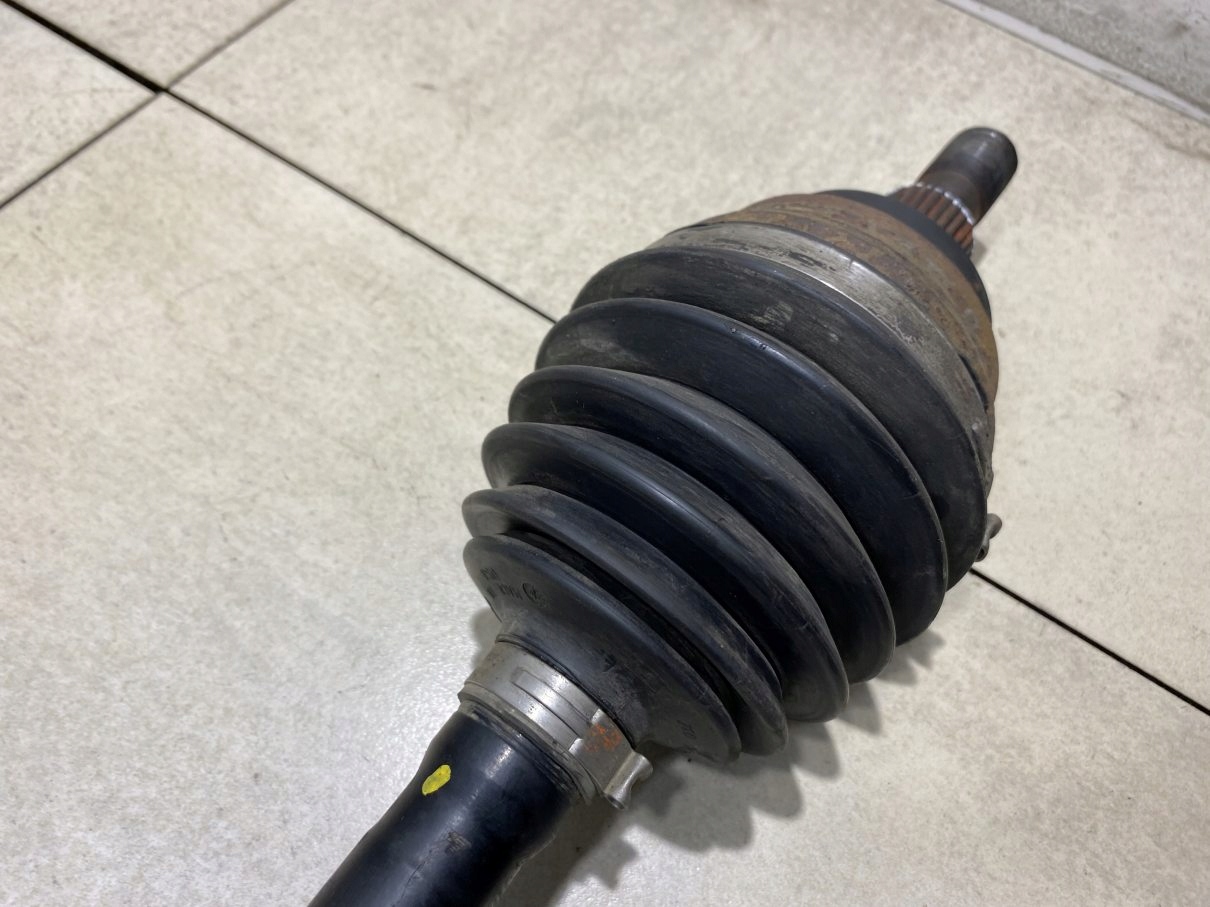semi-axis right front MERCEDES W251 3.0 CDI V6 A2513300601
