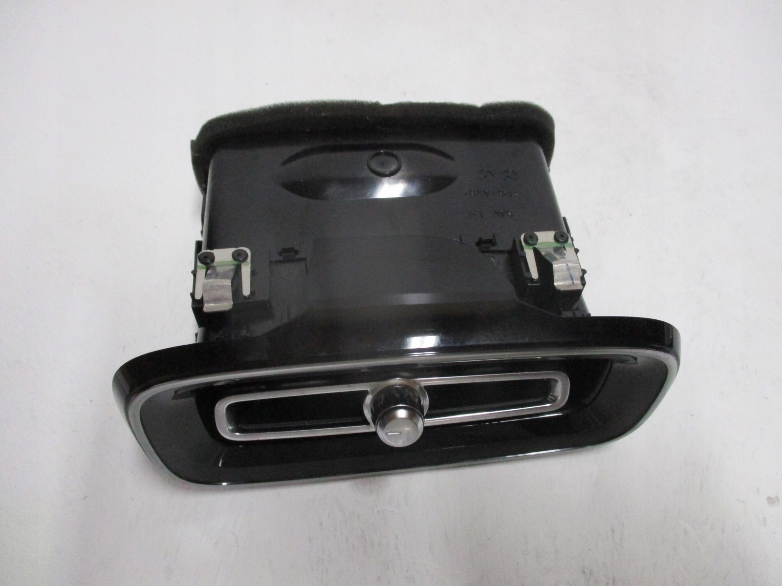 grid air conditioning devices left VOLVO XC-40 XC40 31442625