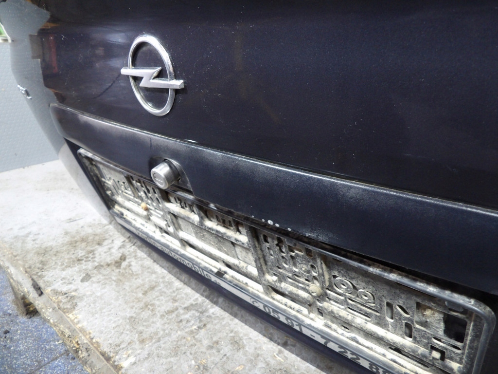 OPEL ASTRA 2 G HATCHBACK rear trunk door Z266
