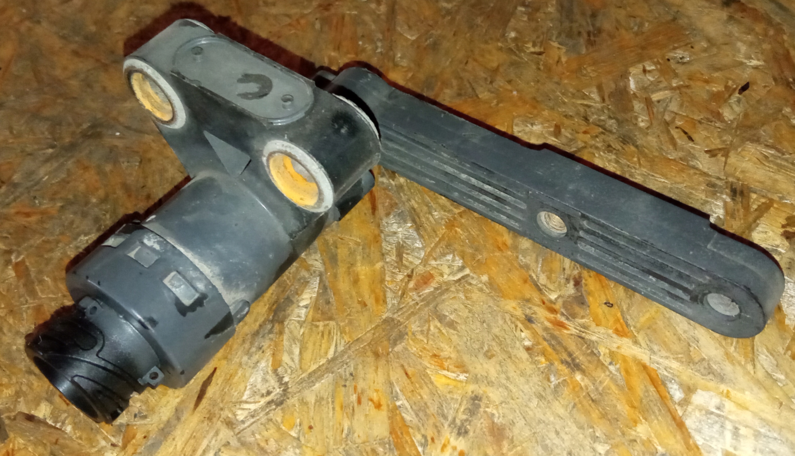 4410501000 - Датчик положення подушки DAF Scania