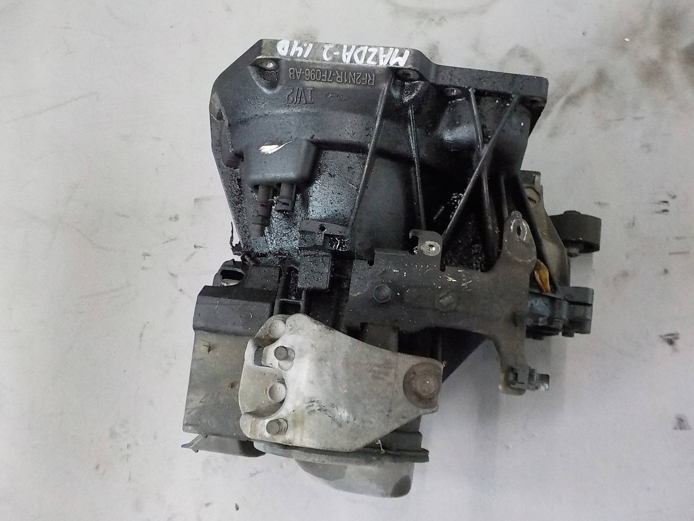 CAMBIO mazda 2 DE 1,4 CITD RF2N1R-7F096-AB