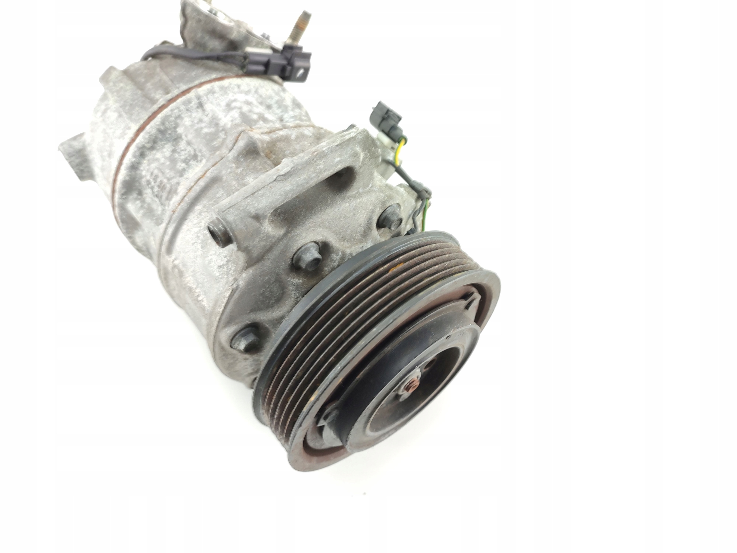 SPRĘŻARKA KOMPRESOR KLIMATYZACJI VOLVO V60 I XC60 I S60 II V40 II 31469968 Numery katalogowe zamienników 31469968