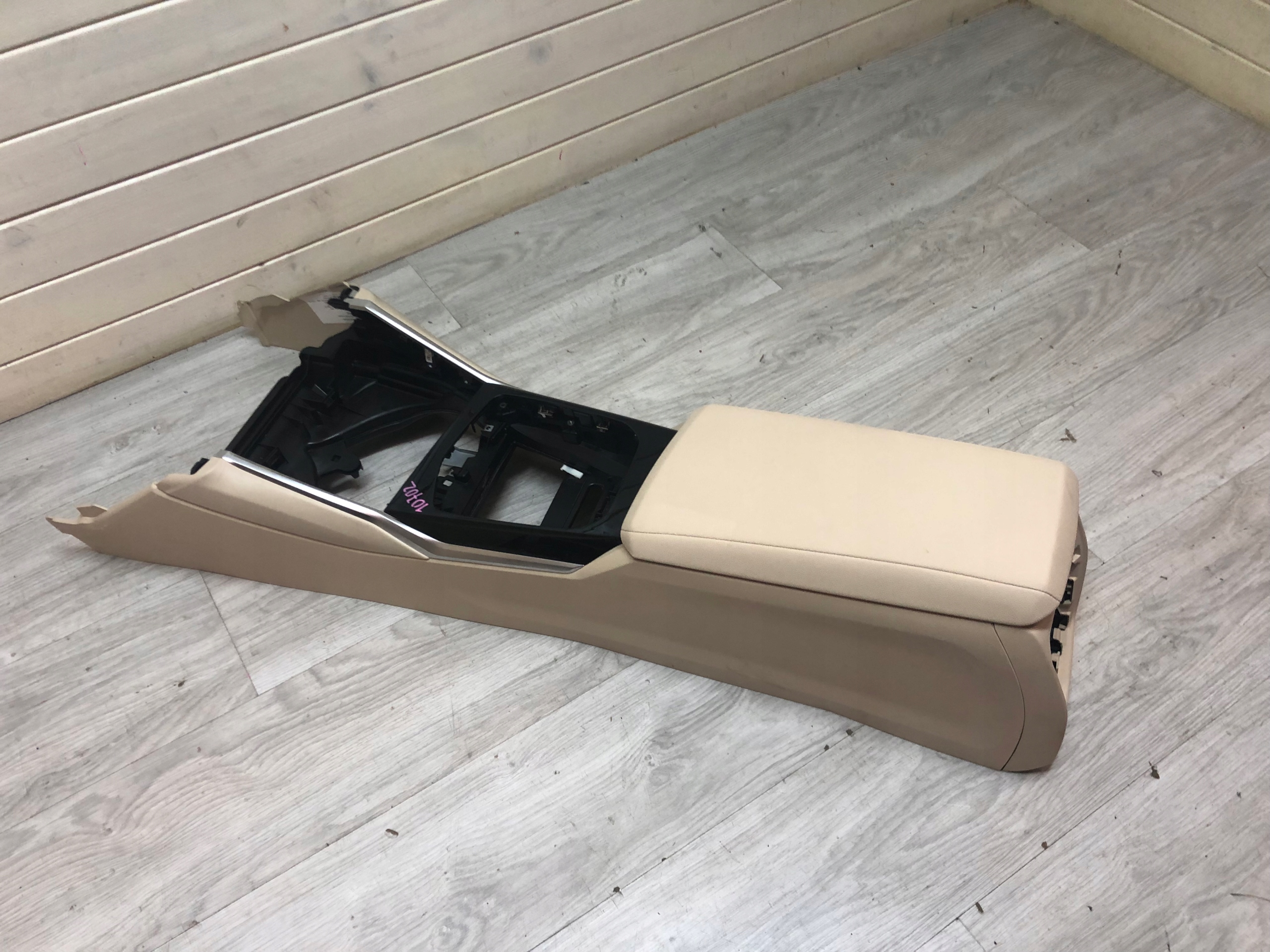 BMW 3 G20 G21 TUNEL mitte