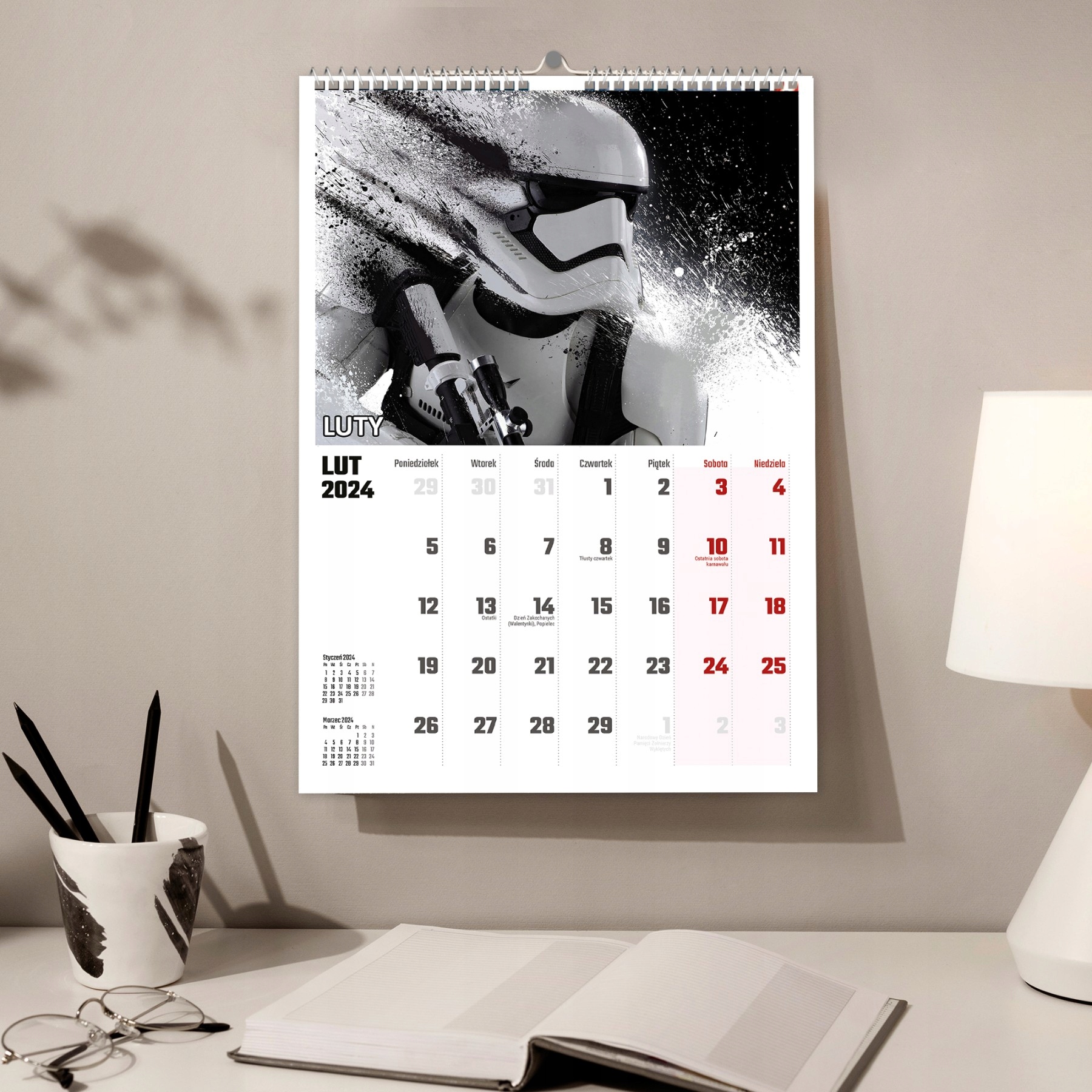 KALENDARZ ŚCIENNY NA ROK 2024 STAR WARS A4 Kod producenta KALENDARZ ŚCIENNY A4 NA ROK 2024