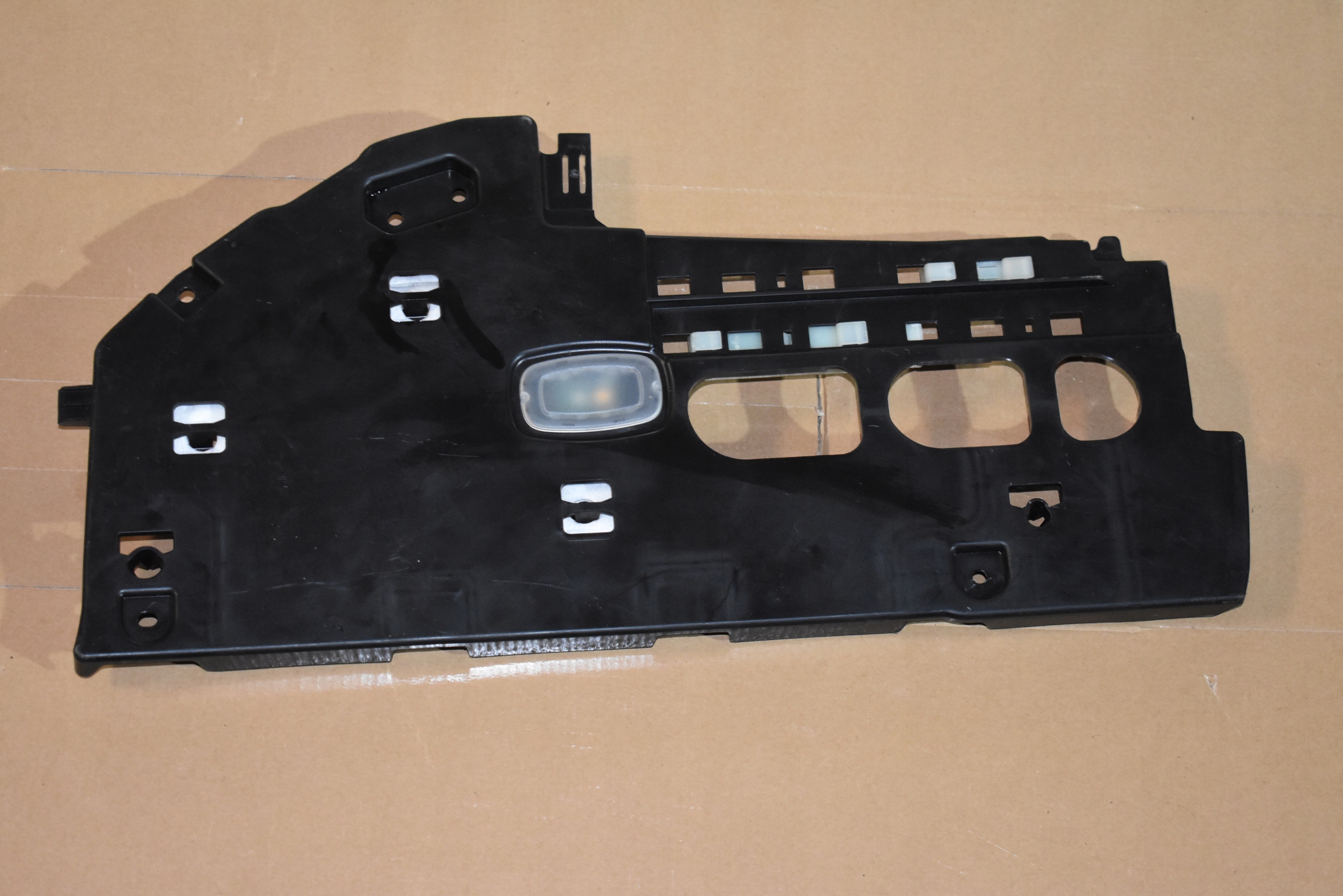 IDEALNA Blende Abdeckung konsole MERCEDES X247 X243 1