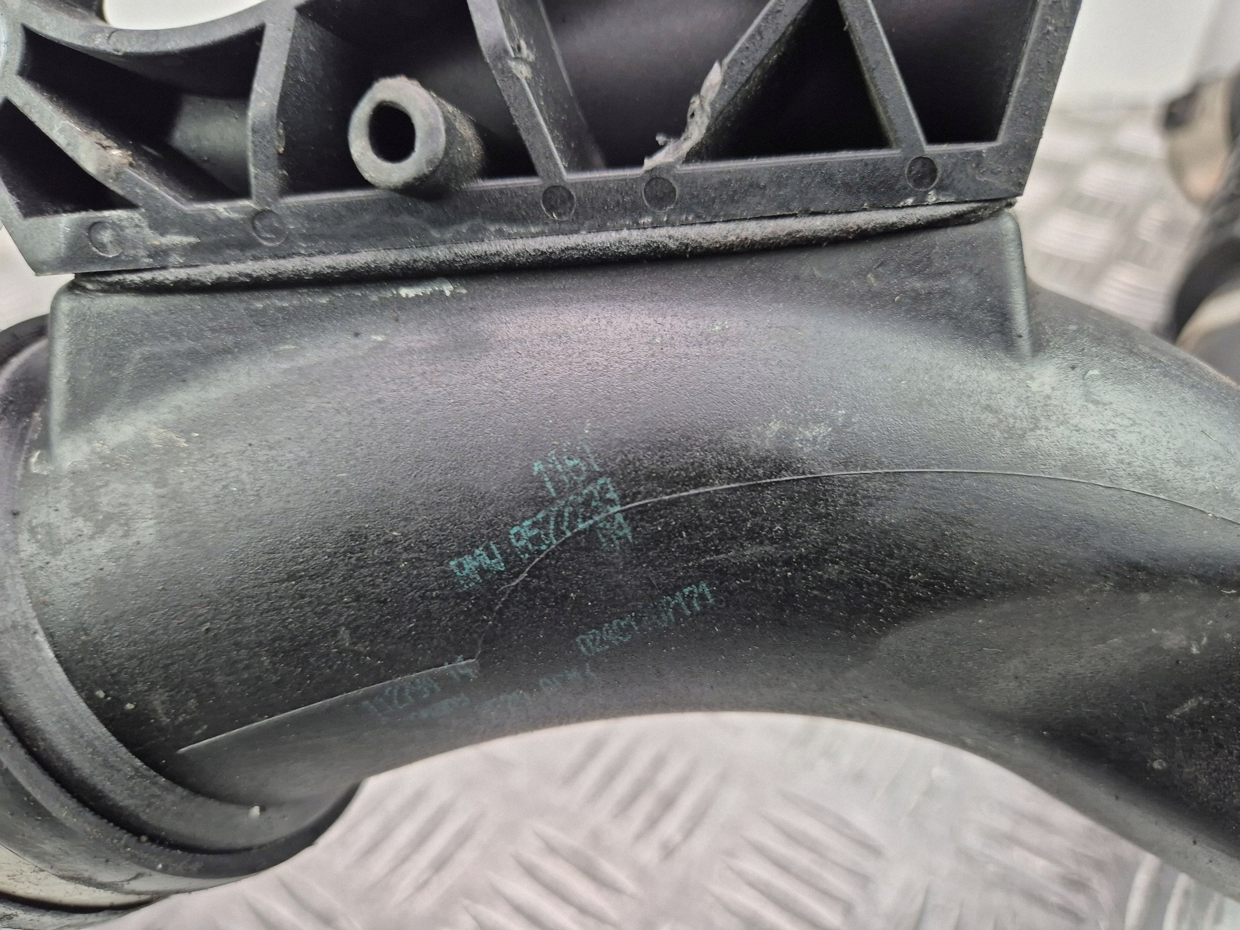 BMW 2 F45 218d hadice intercoolera 8577233 B47C20A