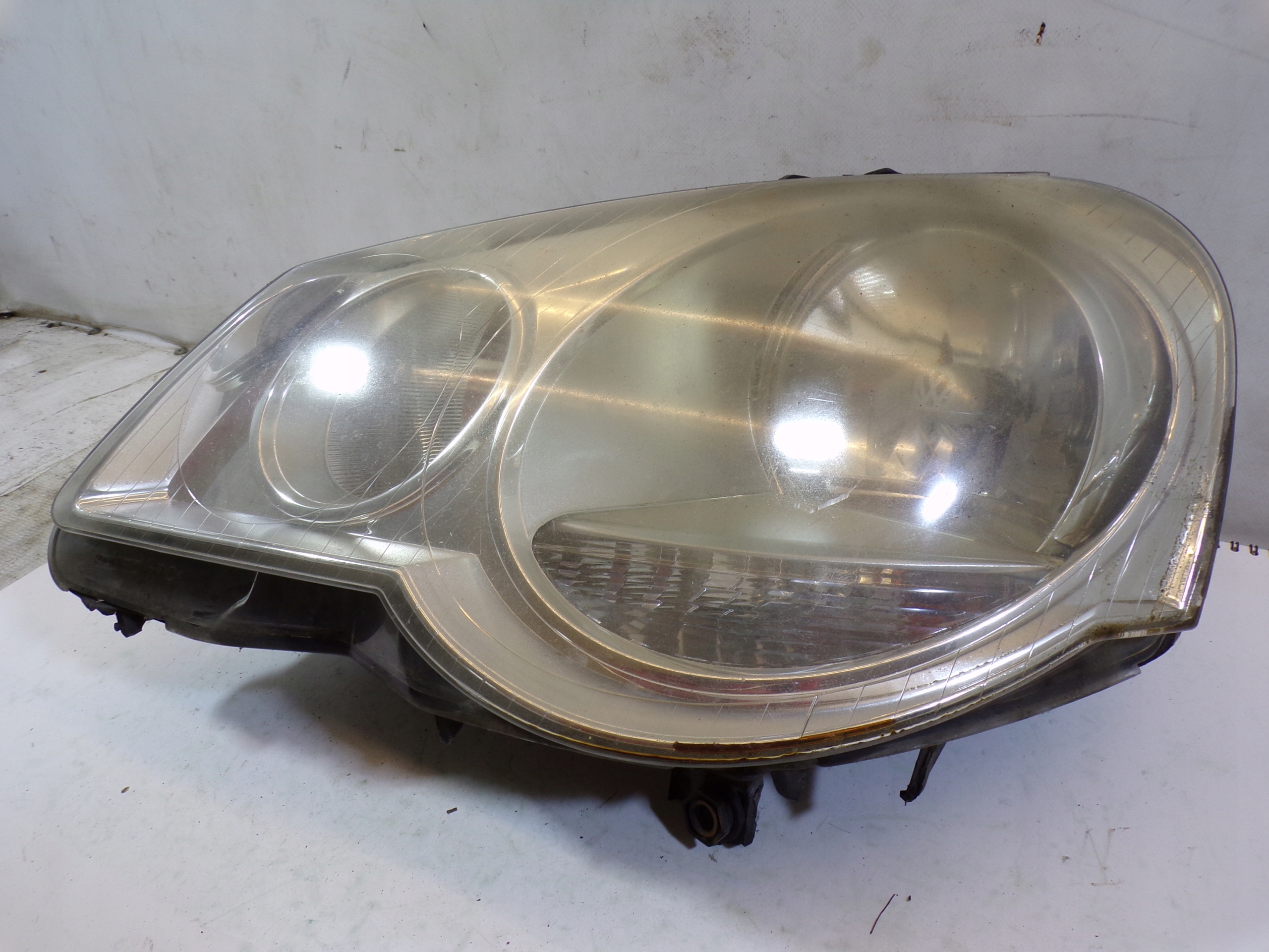 light front front left VOLKSWAGEN POLO 9N LIFT (3) (K1)