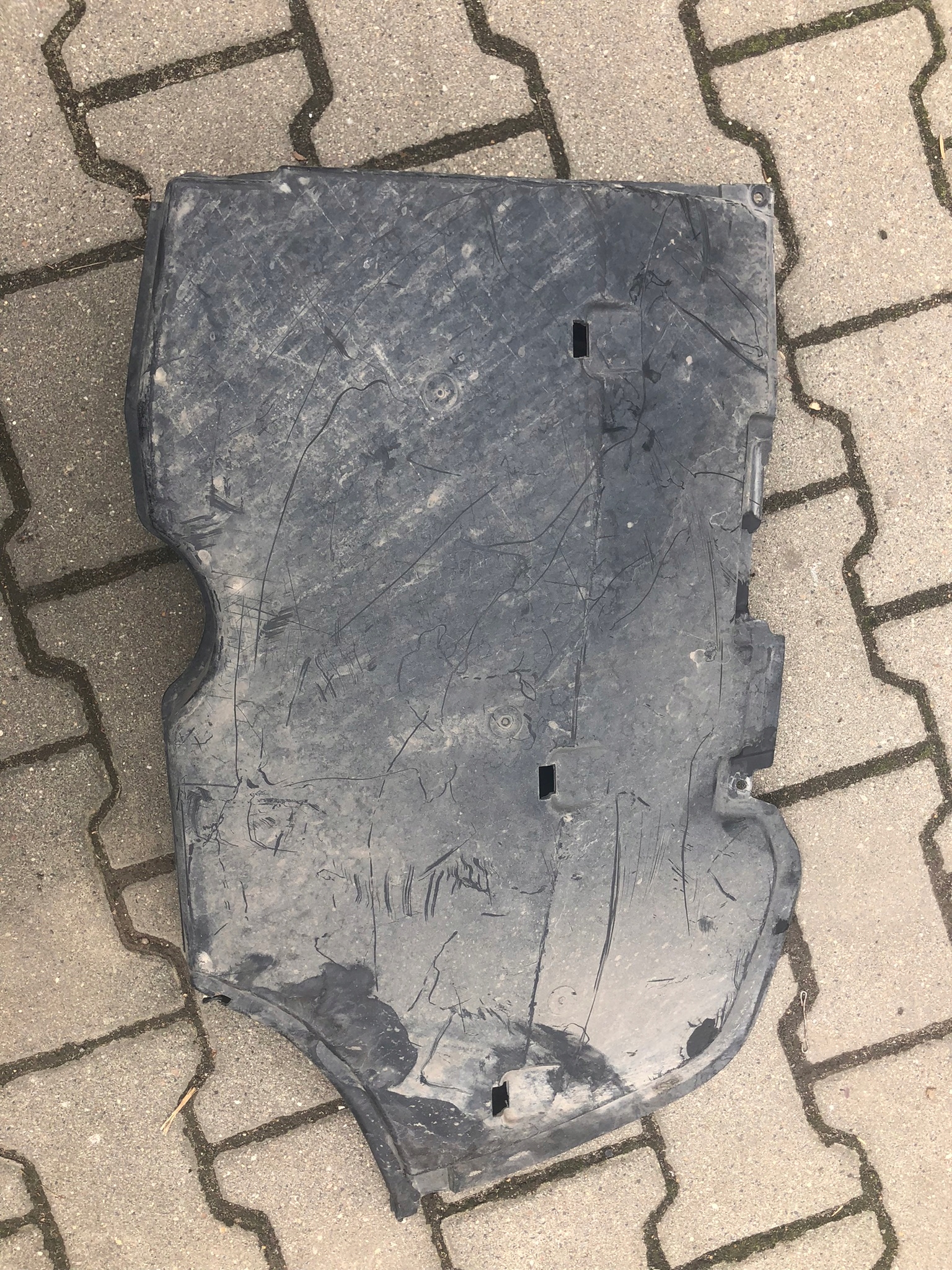 AUDI Q5 80A OSŁONA PODWOZIA IDEALNA 80A825219A