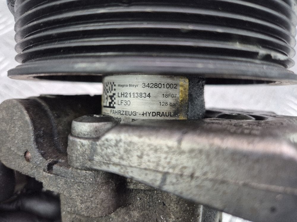 BMW X3 E83 25i Pompa servosterzo 342801002 N52B25AF