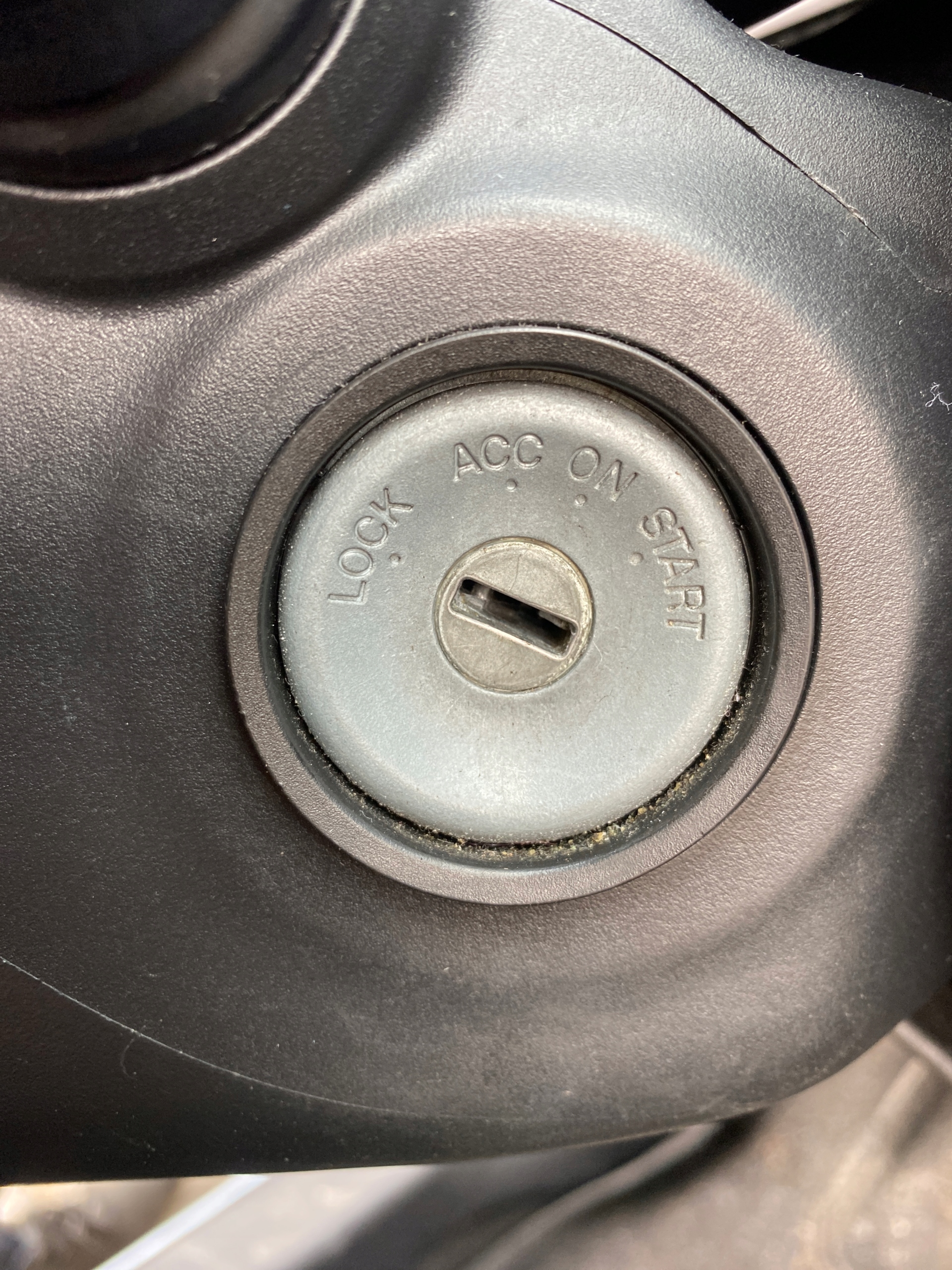 Mazda 2 II 07-15 ignition Z KLUCZYKIEM 1.4