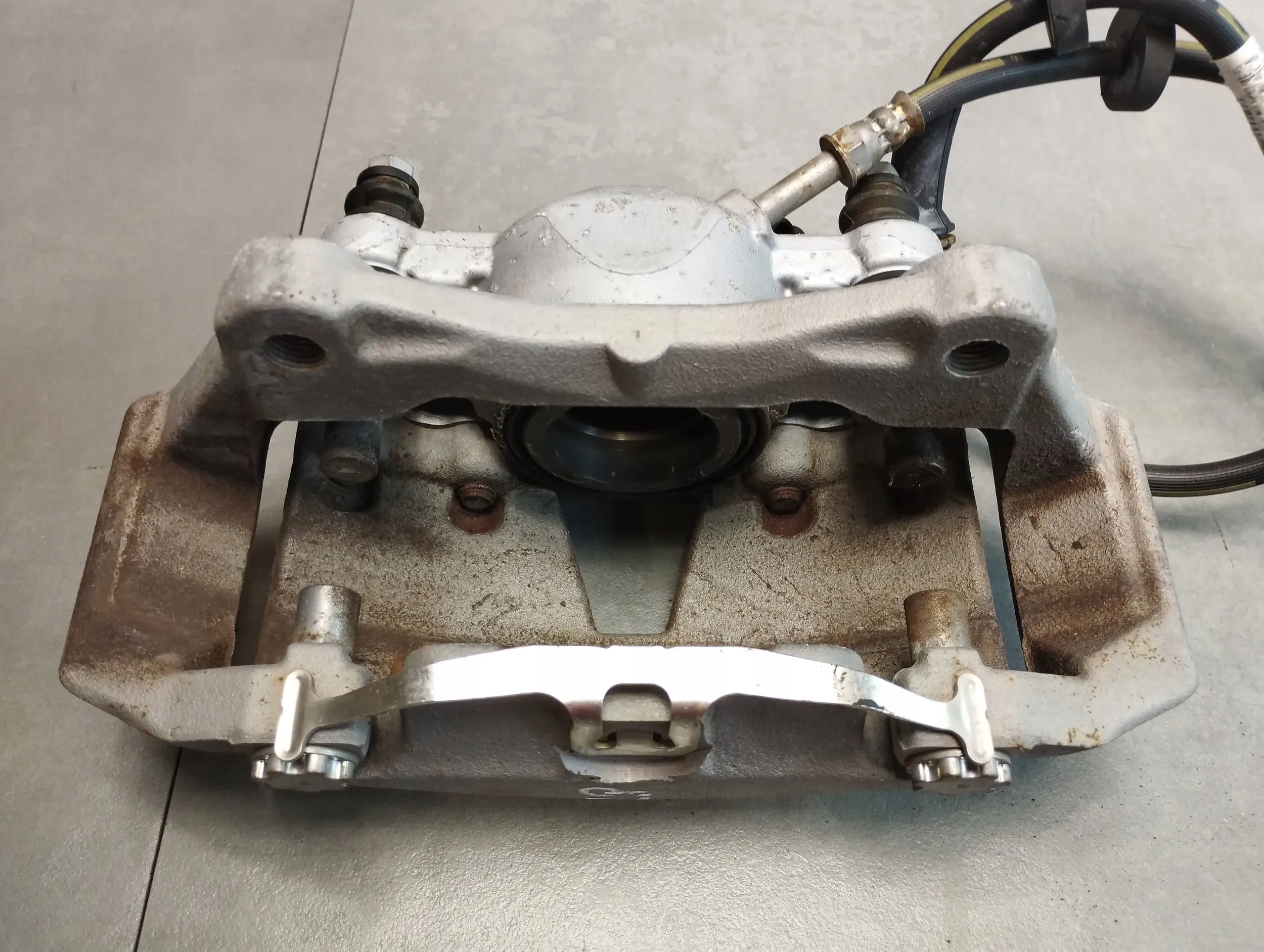 Audi A6 C7 4G caliper left front 4G0105BM