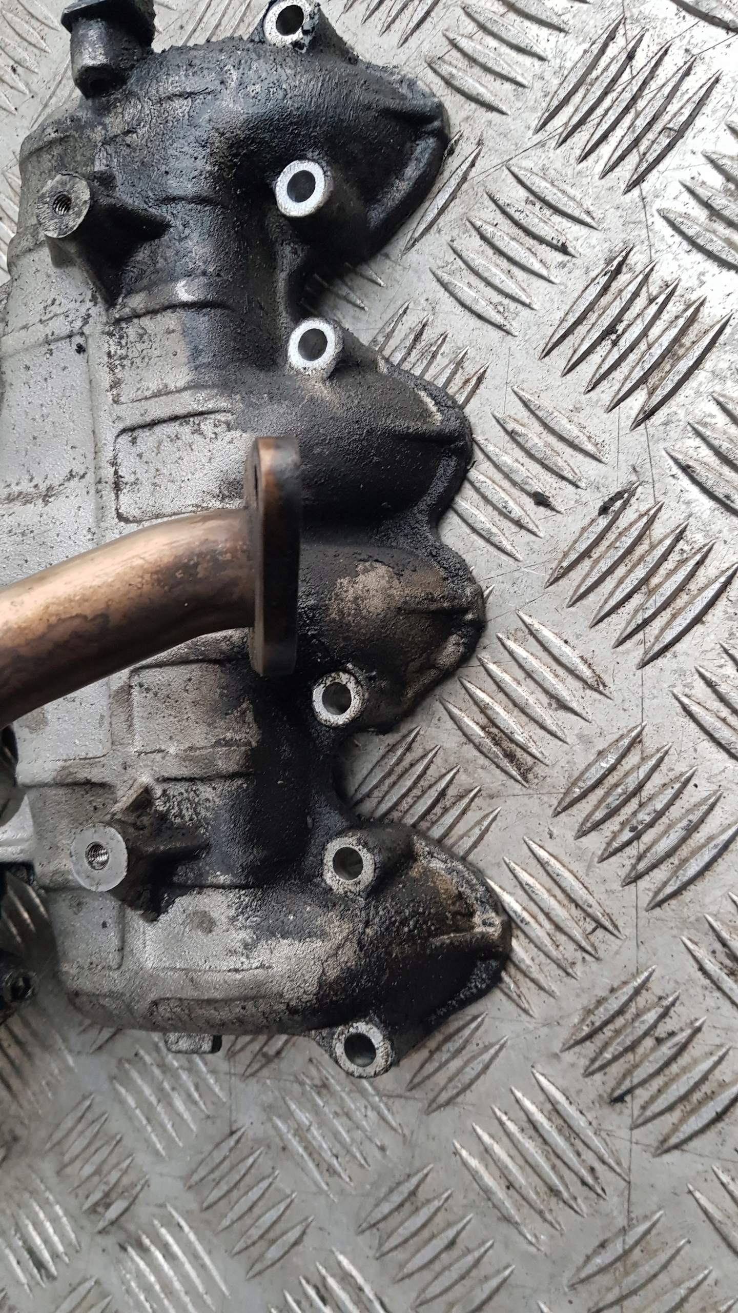 AUDI A4 B6 EGR valve intake manifold 038129713ap