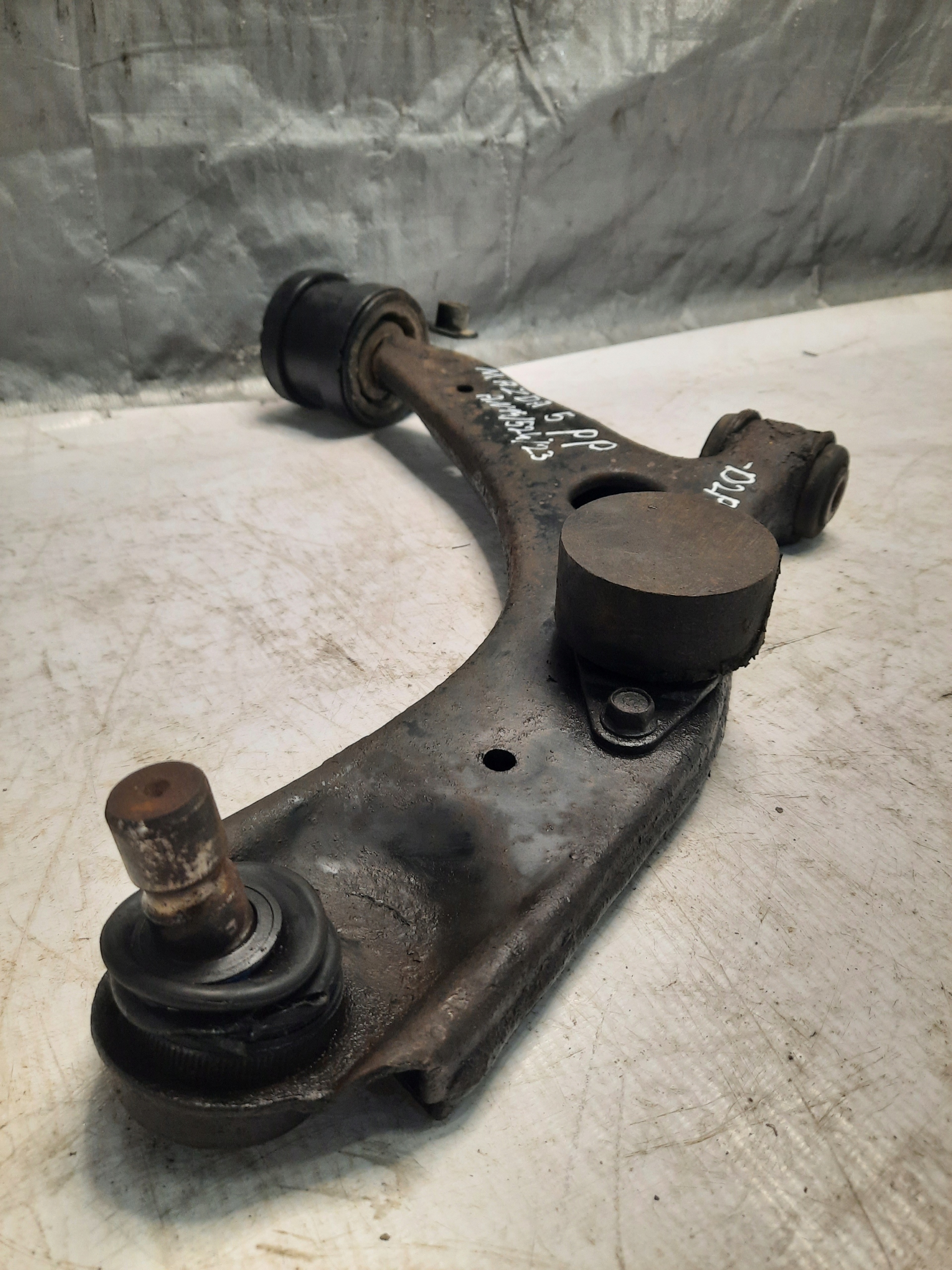 Mazda V 5 CR arm right KPL.