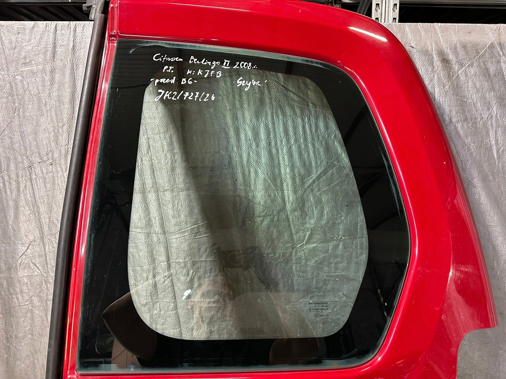 window door right rear part CITROEN BERLINGO II 2008R.