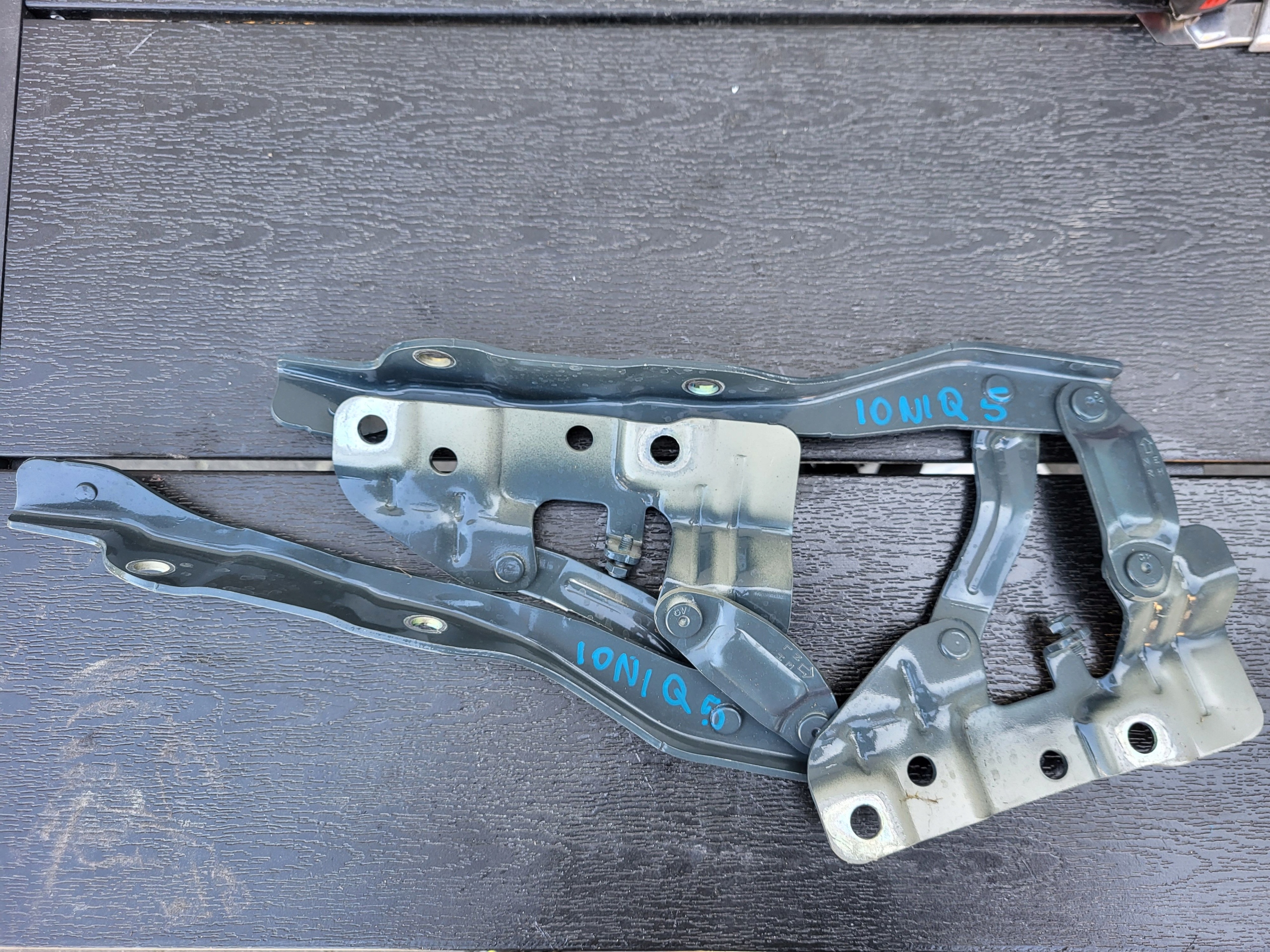 ZAWIASY MASKI IONIQ 5 M9U KOMPLET