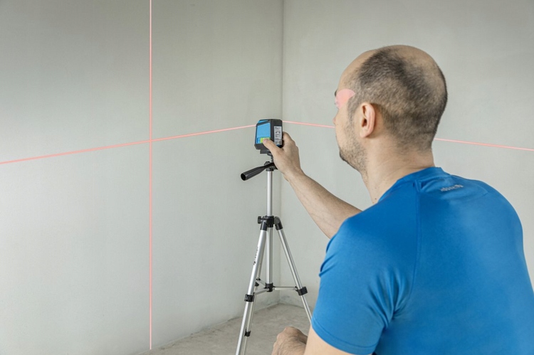 HOGERT HT4M071 POZIOMNICA LASEROWA CZERWONA 24 m Rodzaj krzyżowy