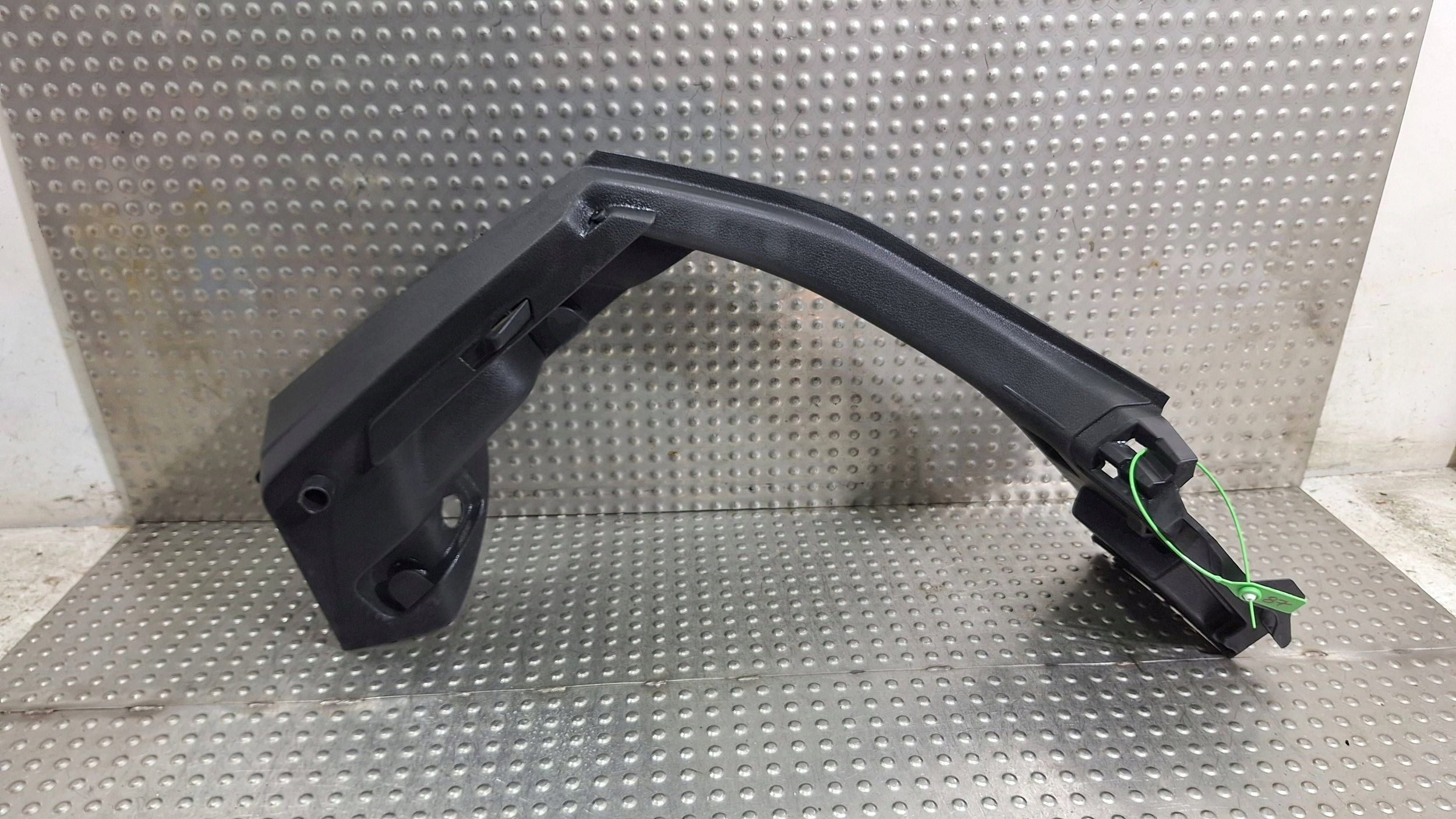 boot upholstery holder POLKI right side 5G6867762H VW GOLF VII