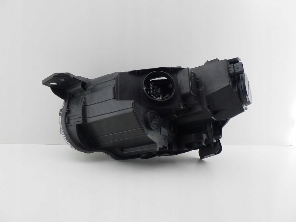 PEUGEOT PARTNER 4 IV RIFTER 18- light right