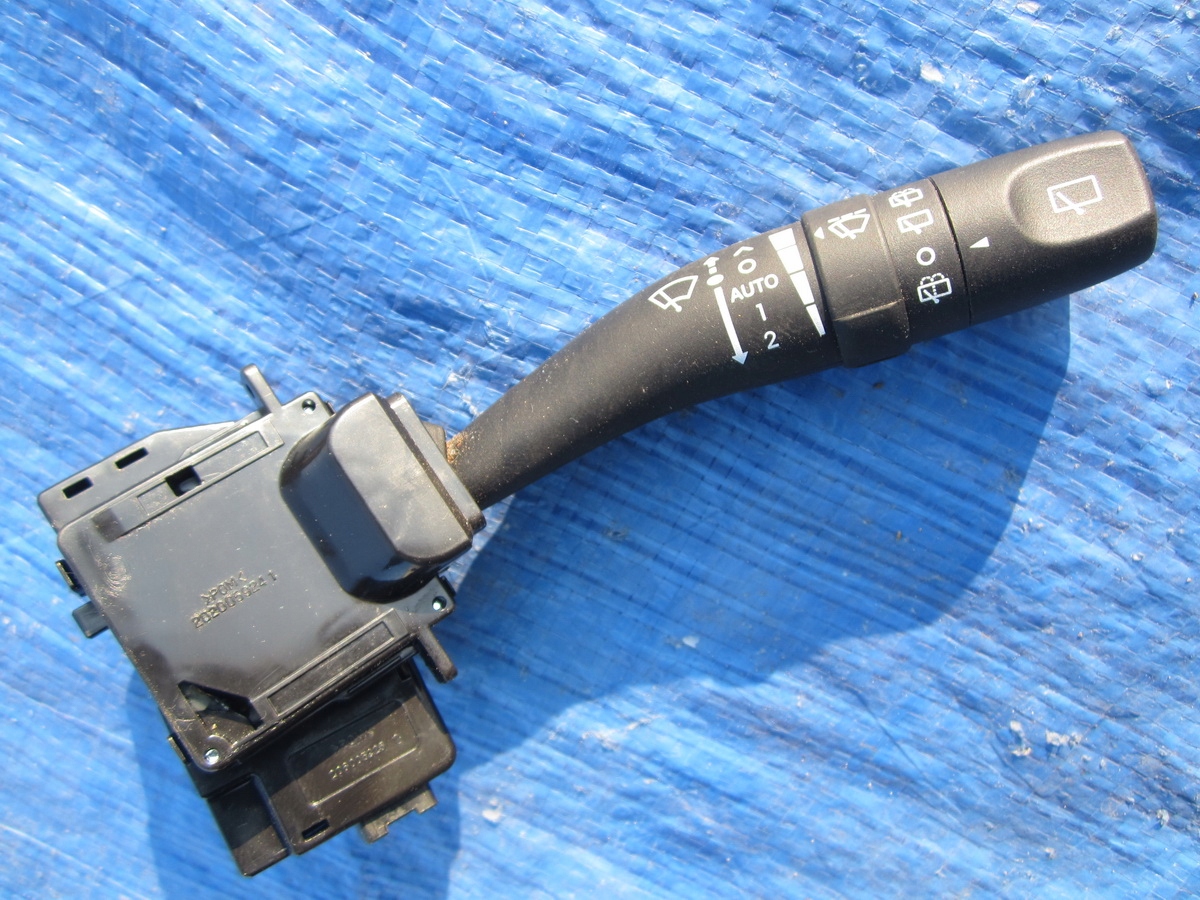 Ручка склоочисників Hyundai Ix55