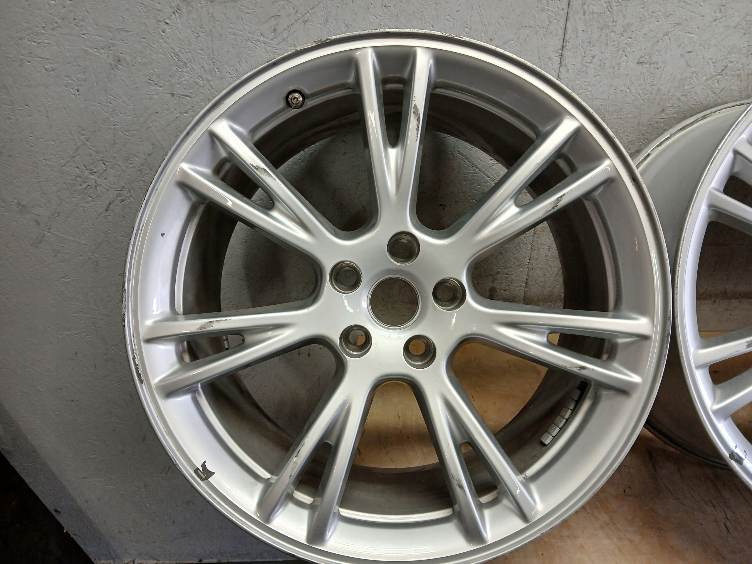 disk hliníkový TESLA 9,5J 19" ET45 5X113,4 1188222-00-C
