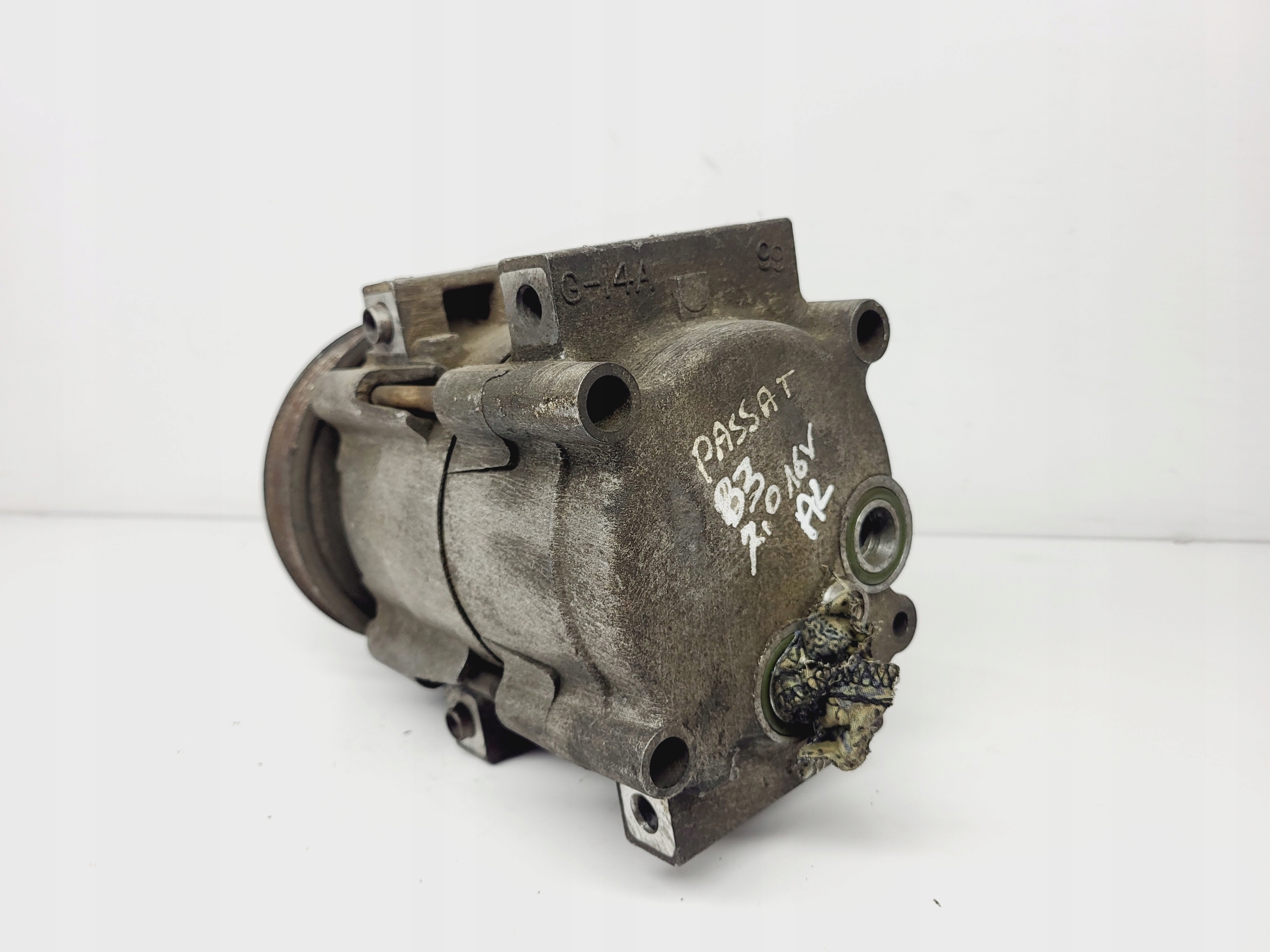 compressor; compressor of the air conditioning VW PASSAT B3 2.0 16V