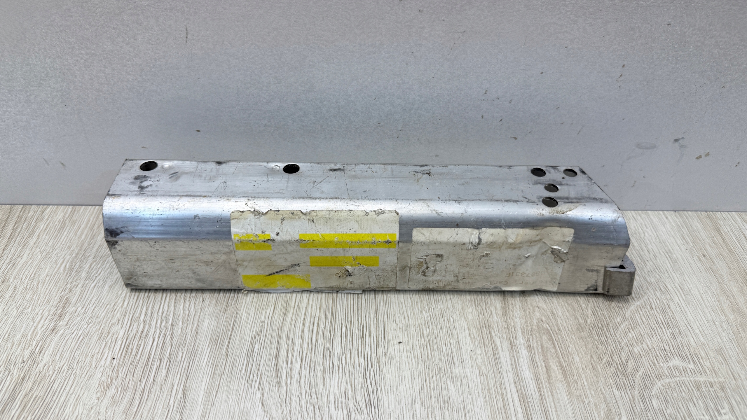 left beam tip sider rear part AUDI A4 B8 A5 8T 8K0807331E K59/870LI