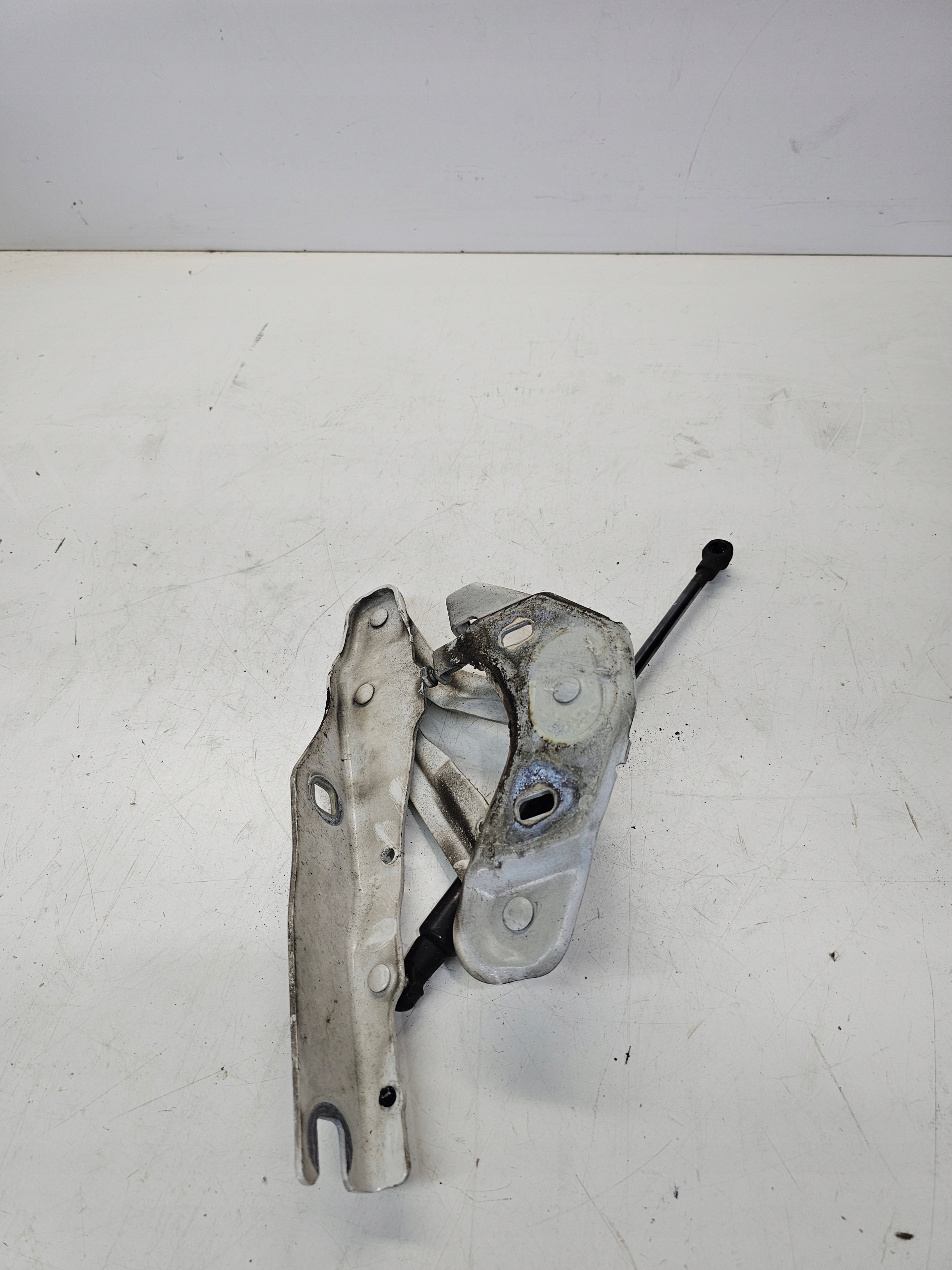 hinge bonnets right AUDI A1 8X 8X0823302A