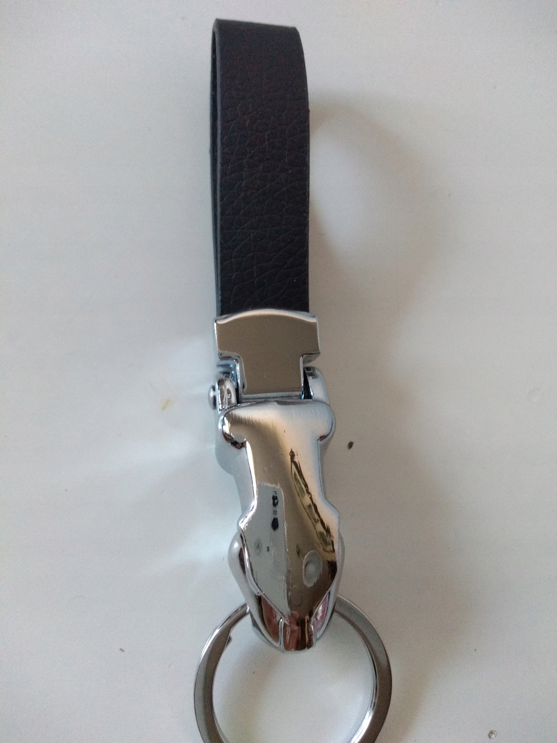 

Breloczek Brelok Jaguar skóra i metal w pudełku