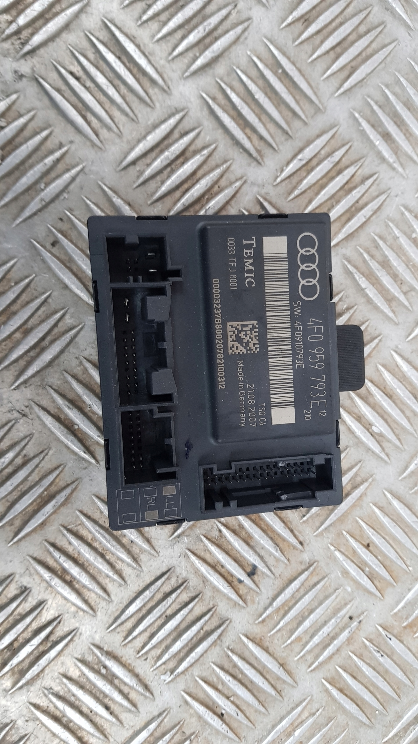 AUDI A6 C6 module door left 4F0959793E