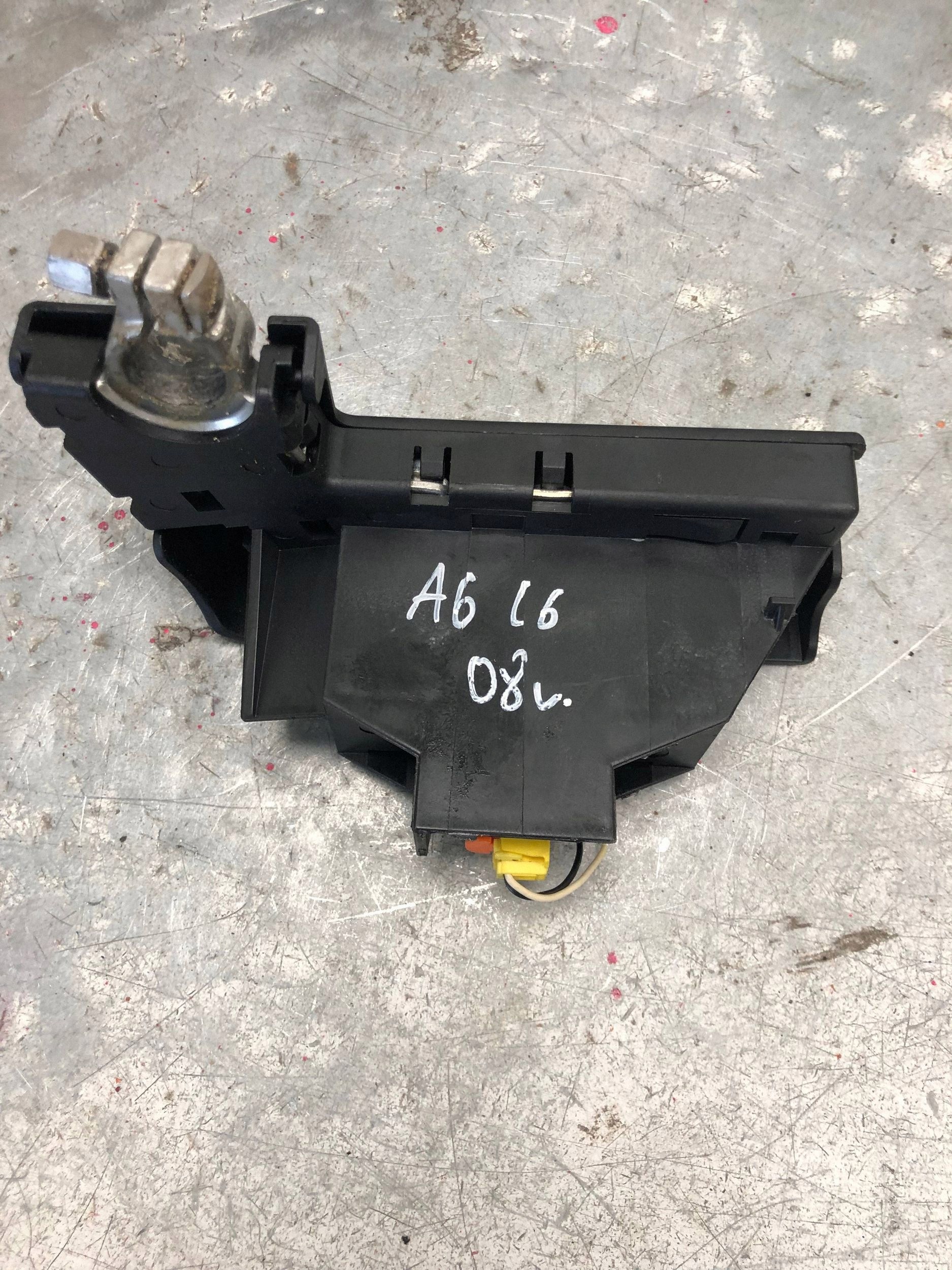 Sicherungen PIROTECHNICZNY AUDI A6 C6 4F0915519