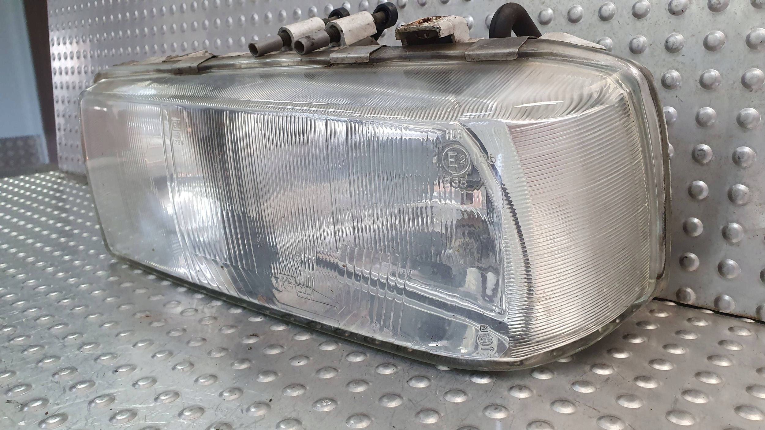 light front left AUDI 90 B2 COUPE 67503159 84