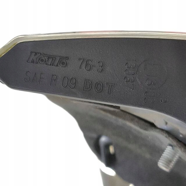 2011 lexus CT 200H фонарь в багажнике E1313037