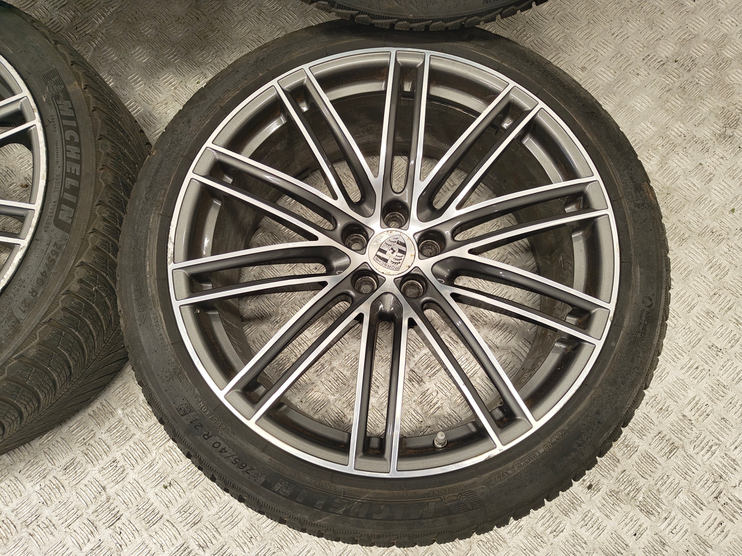 PORSCHE MACAN 95B wheels discs 21 CALI tyres winter MICHELIN